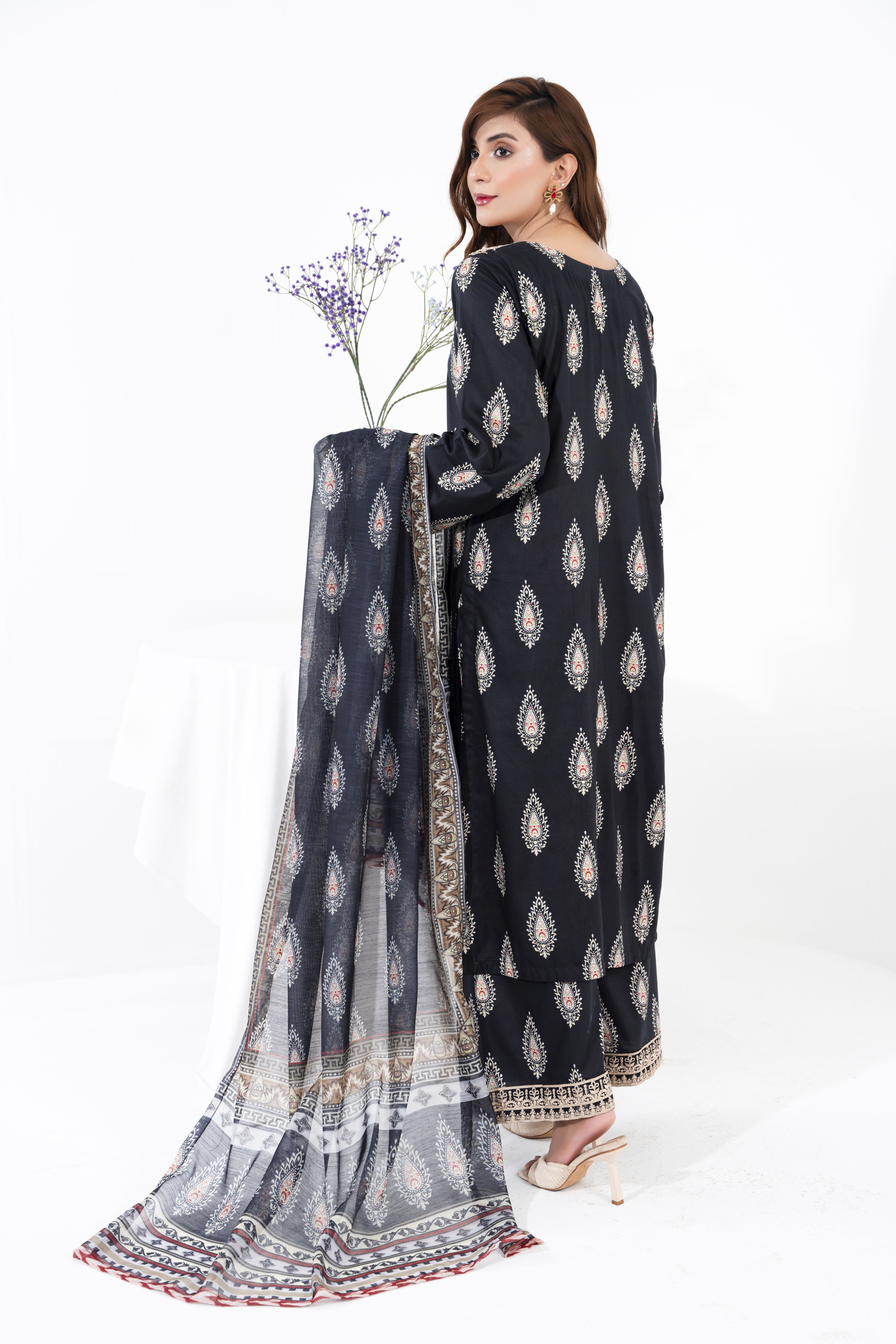 Mahgul Linen Winter Collection by Raniyah MWR6