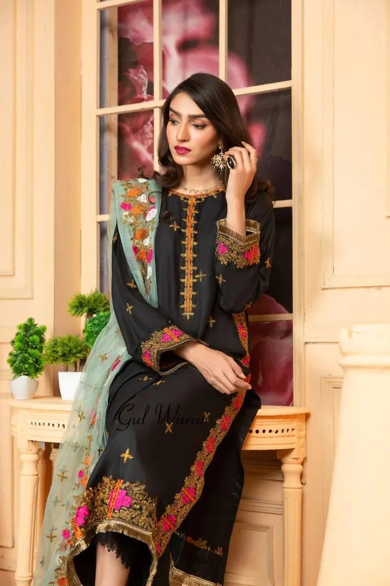 Ready to Wear 3 Pcs Dress by Gulwarun WGW05