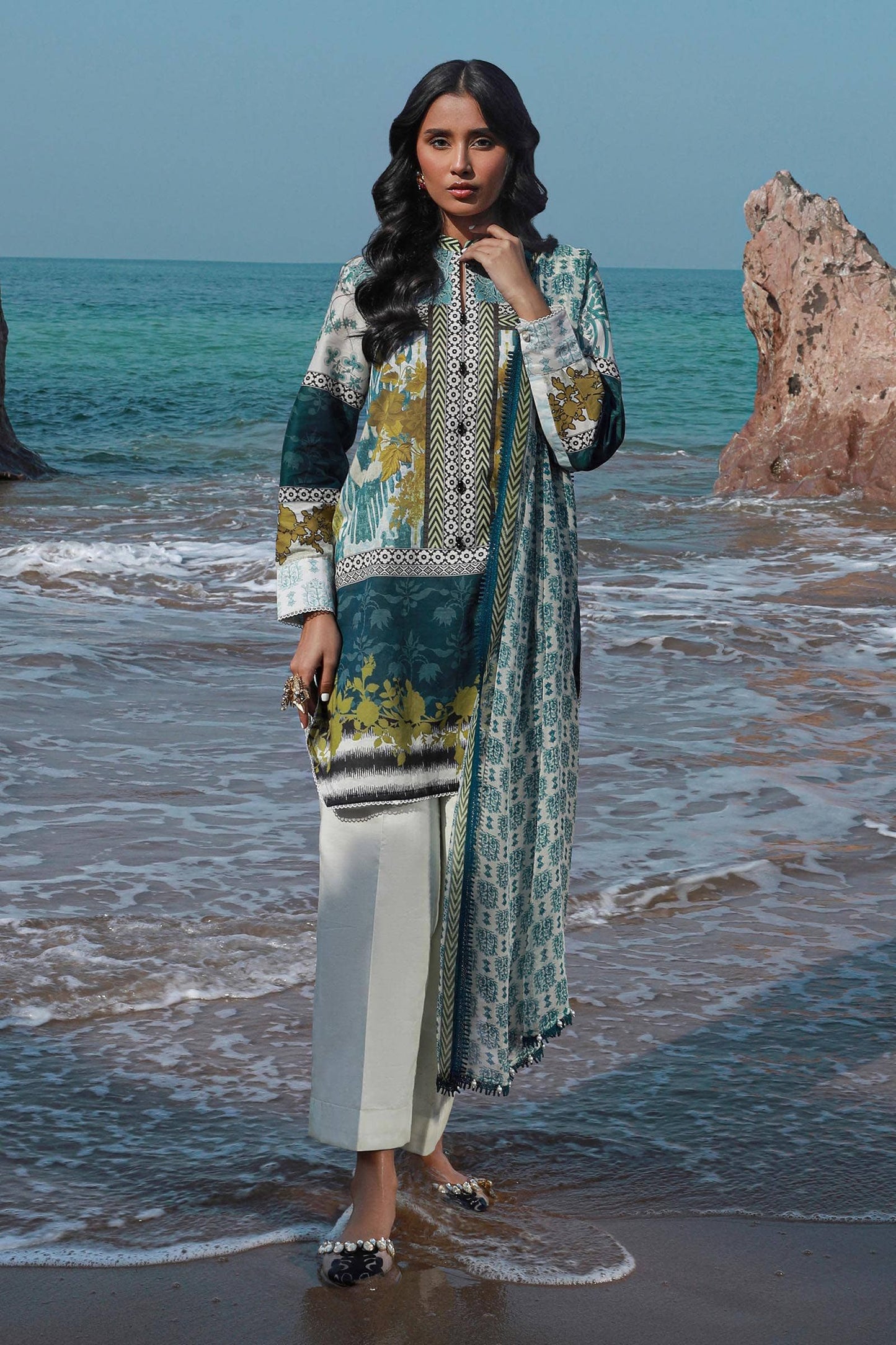 Sana Safinaz Mahay Spring '24 15A