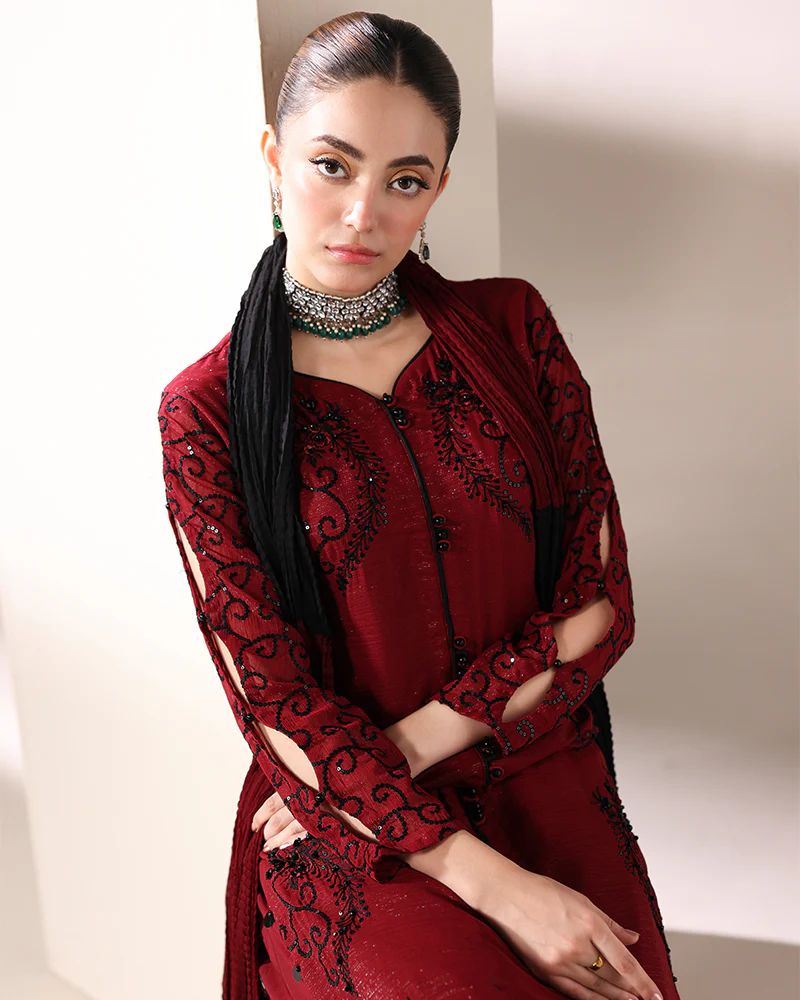 Starstruck by Ain – Crimson Zari Chiffon 3pc Dress with Tulip Shalwar SBA5