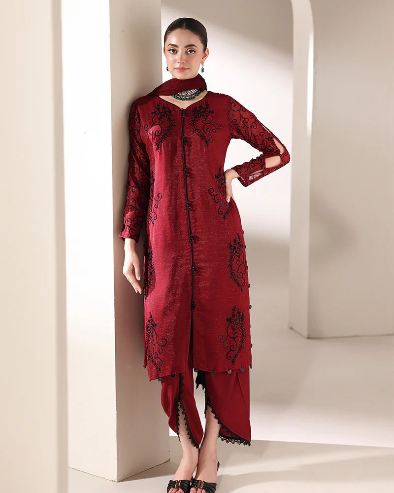 Starstruck by Ain – Crimson Zari Chiffon 3pc Dress with Tulip Shalwar SBA5