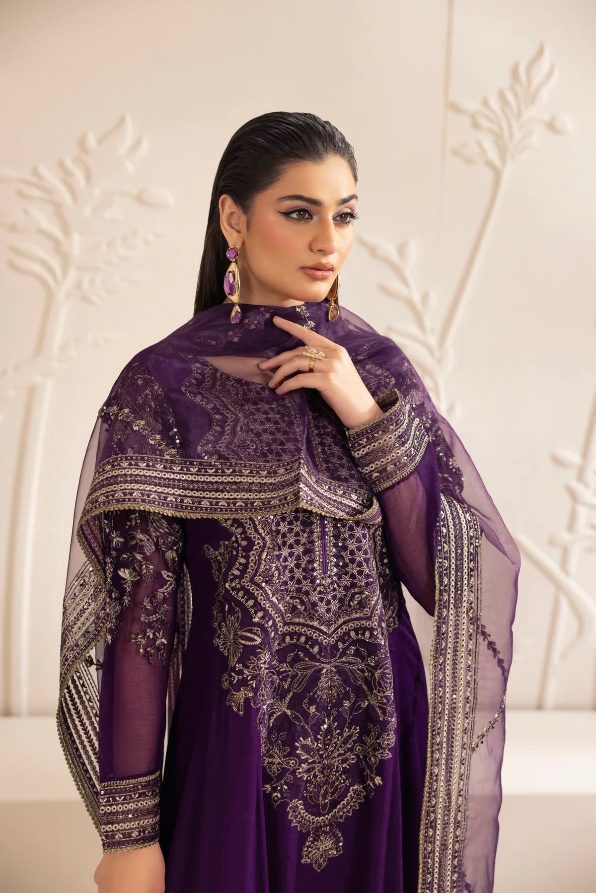 Muse13 – Ready to Wear Purple Chiffon Embroidered Long Shirt with Raw Silk Trousers by Mohagni