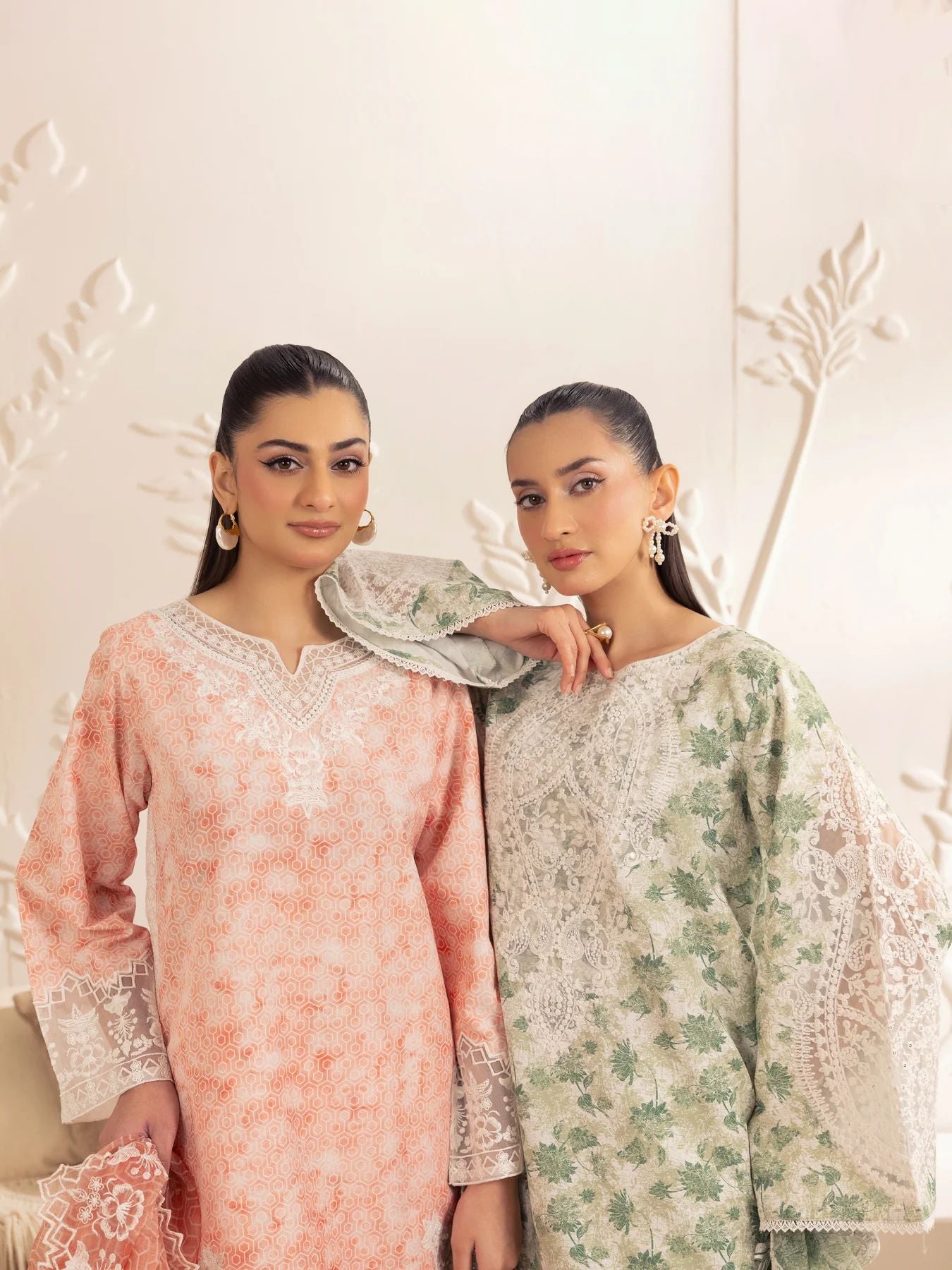 Muse04 – Peach Bloom | 3pc Silk Lawn Printed & Embroidered Suit with Organza Dupatta by Mohagni