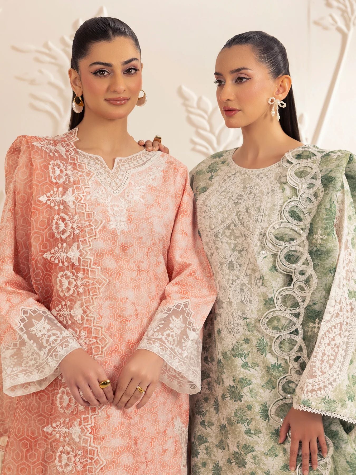 Muse04 – Peach Bloom | 3pc Silk Lawn Printed & Embroidered Suit with Organza Dupatta by Mohagni