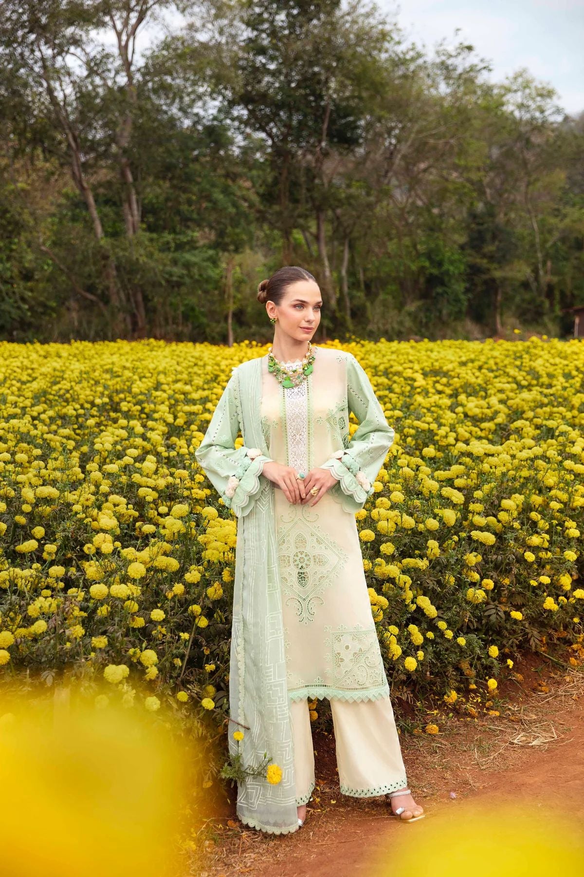 Sable Luxury Ready to Wear Lawn 24 NISA 04