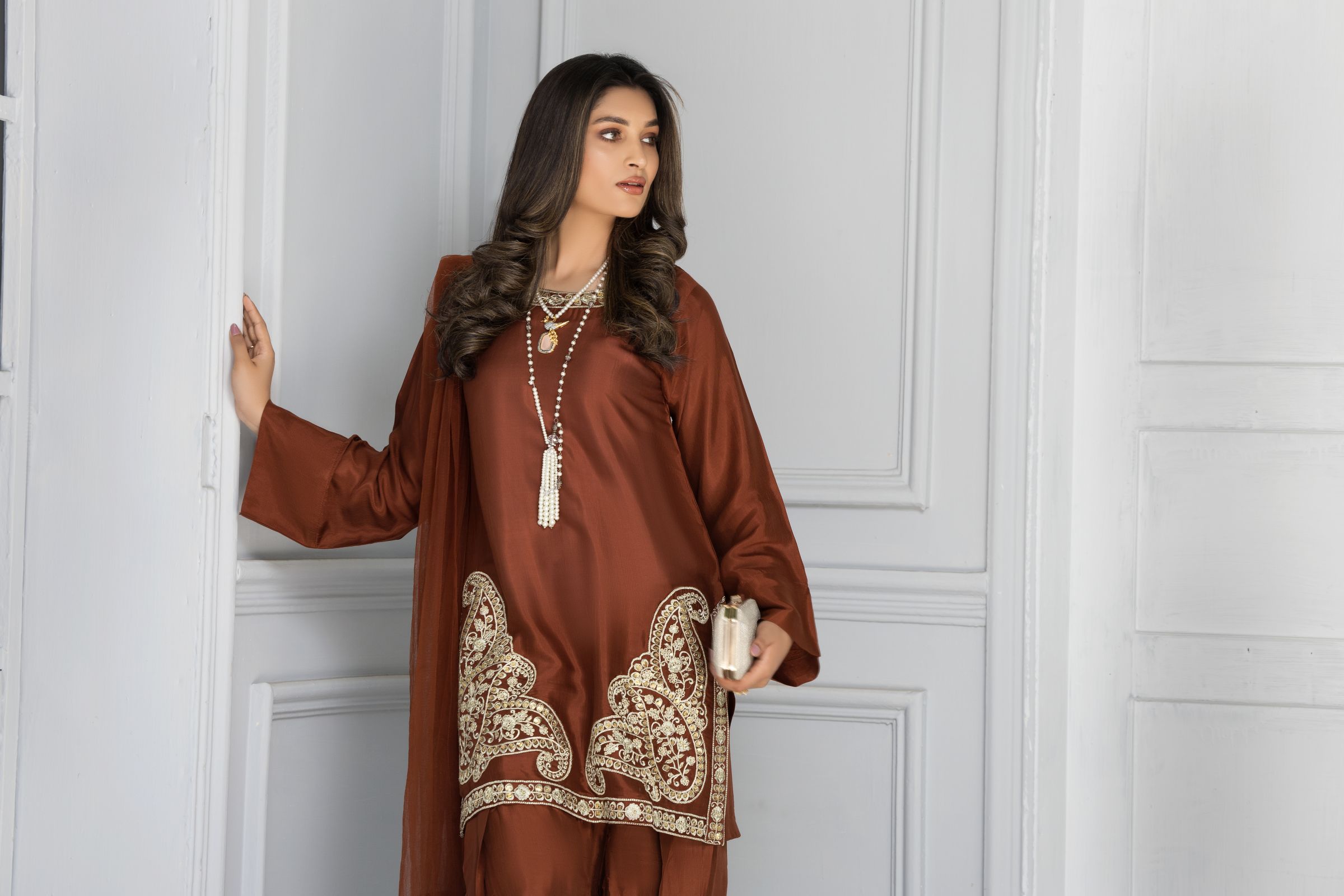 Roshniyaan by Aabpara Farshi Shalwar Womenswear RYB4