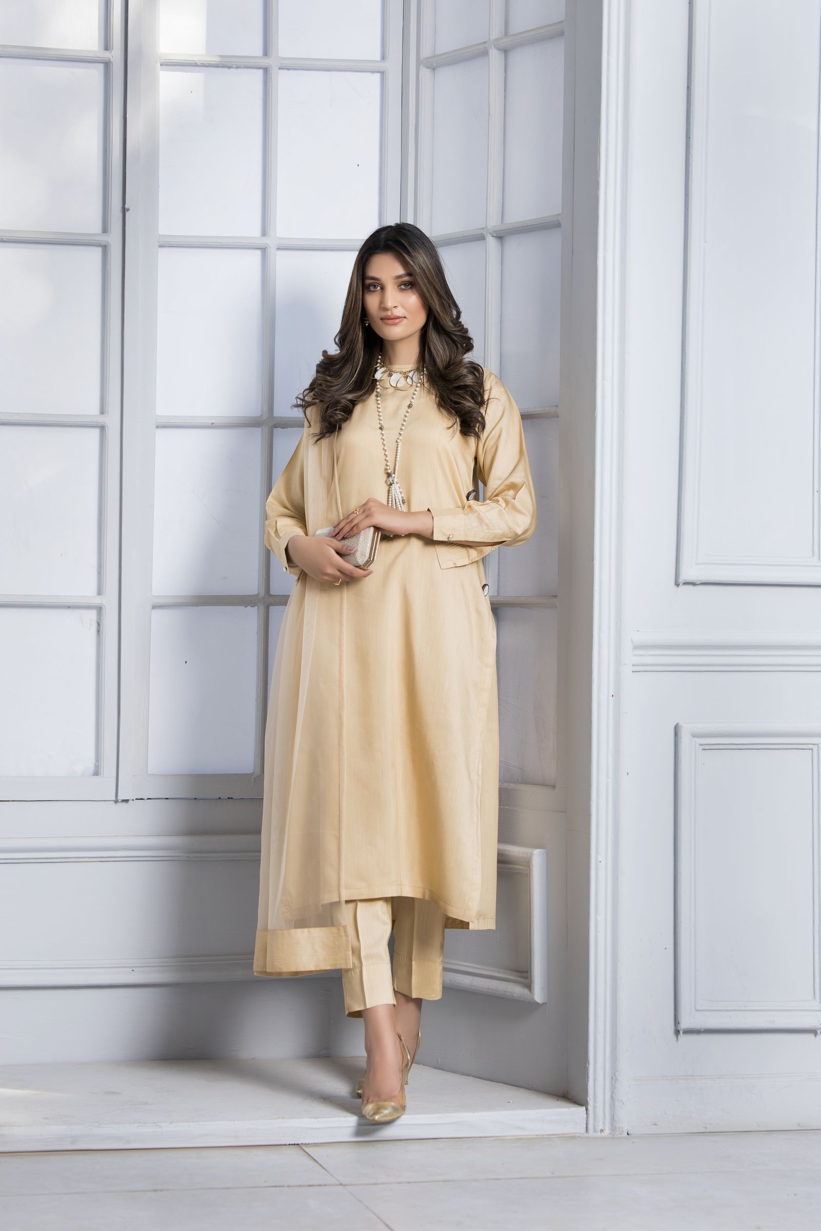 Roshniyaan by Aabpara Long Modestwear RYB1