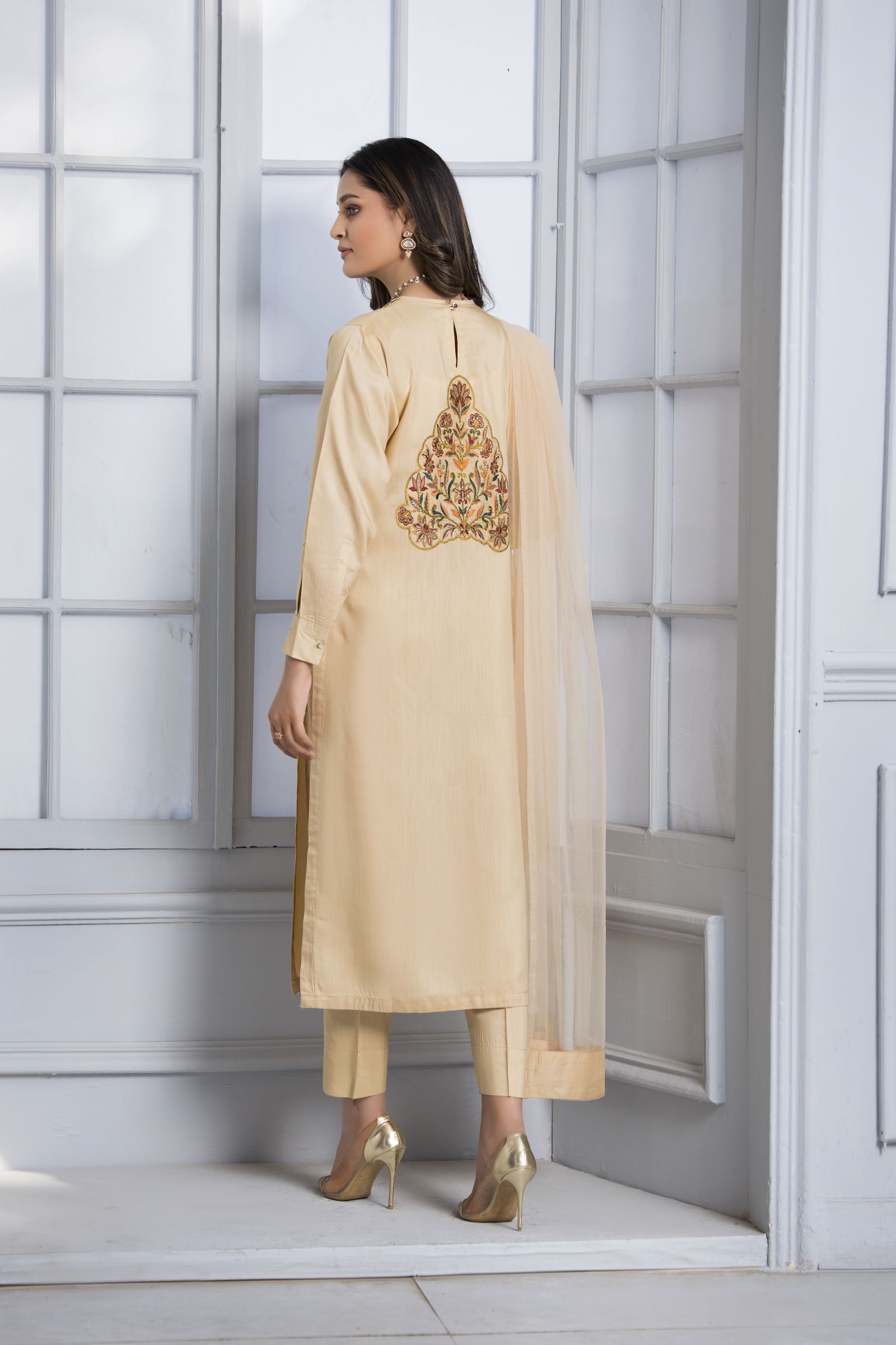 Roshniyaan by Aabpara Long Modestwear RYB1