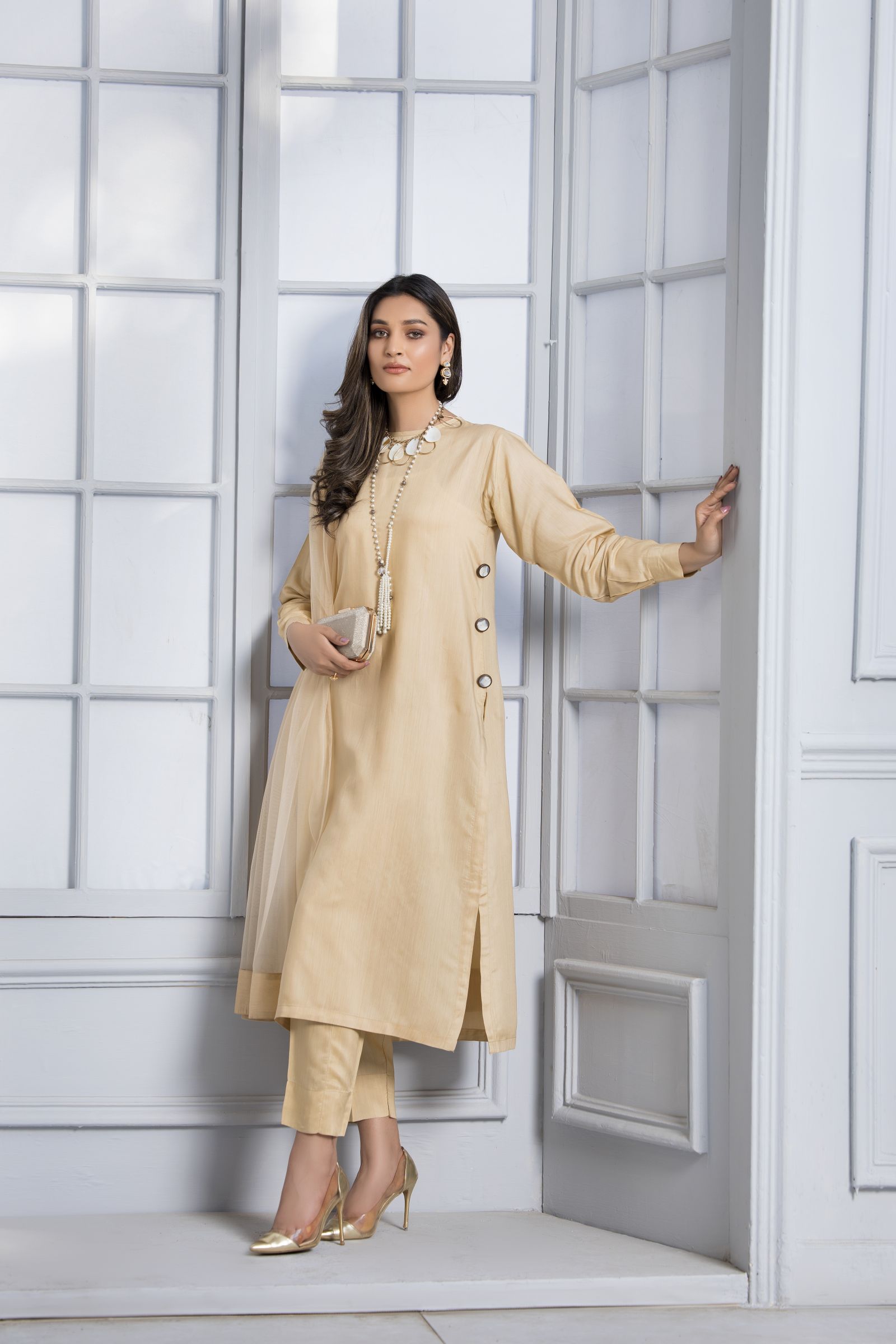 Roshniyaan by Aabpara Long Modestwear RYB1