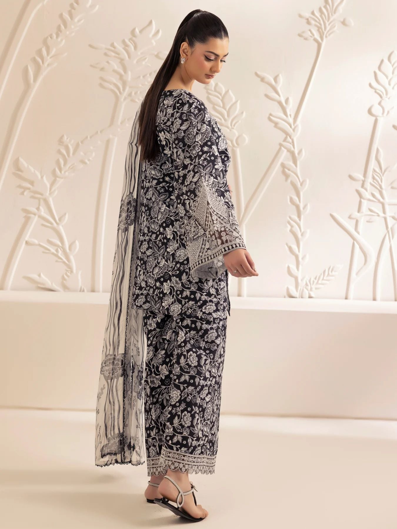 Mohagni 3pc Ready to Wear Silk Lawn Suit with Silk Dupatta LMB8