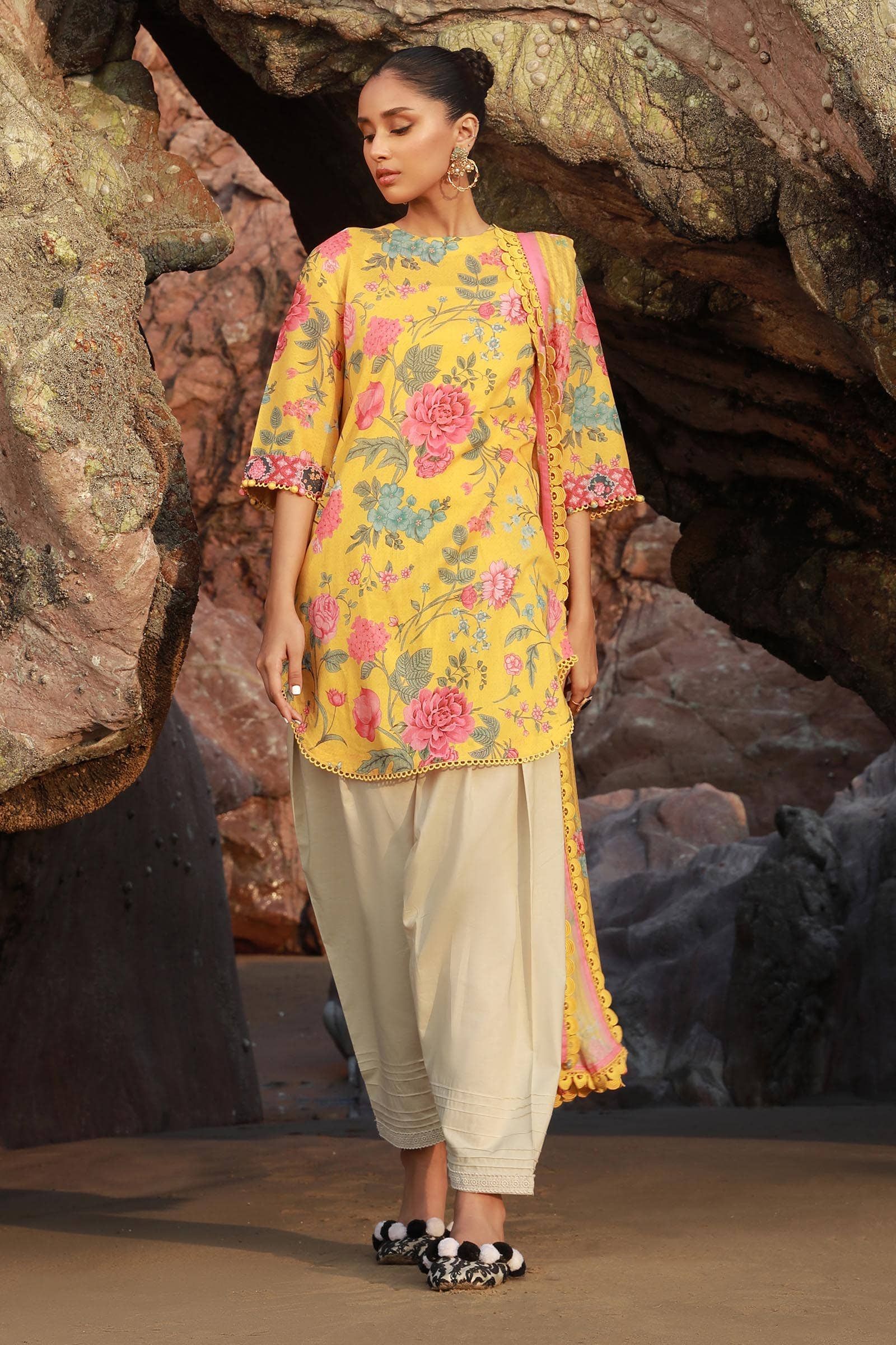 Sana Safinaz Mahay Spring '24 7B