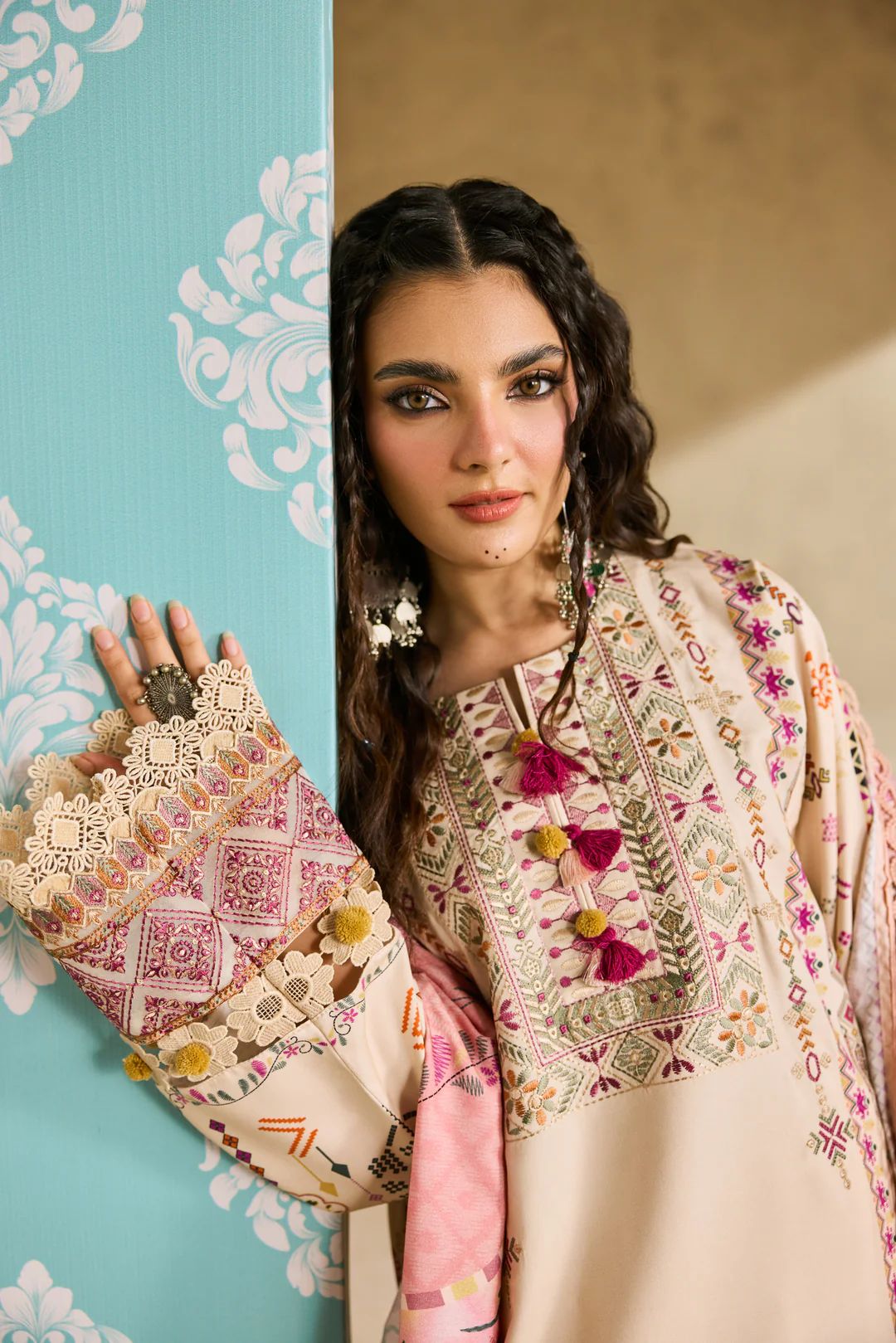 Linen by Florent – 3pc Embroidered Linen Winter Suit with Shawl NAF5