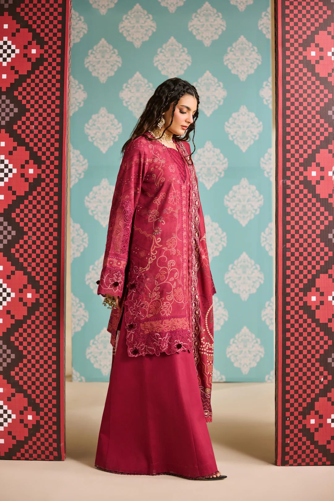 Linen by Florent – 3pc Printed Embroidered Winter Suit with Shawl NAF3