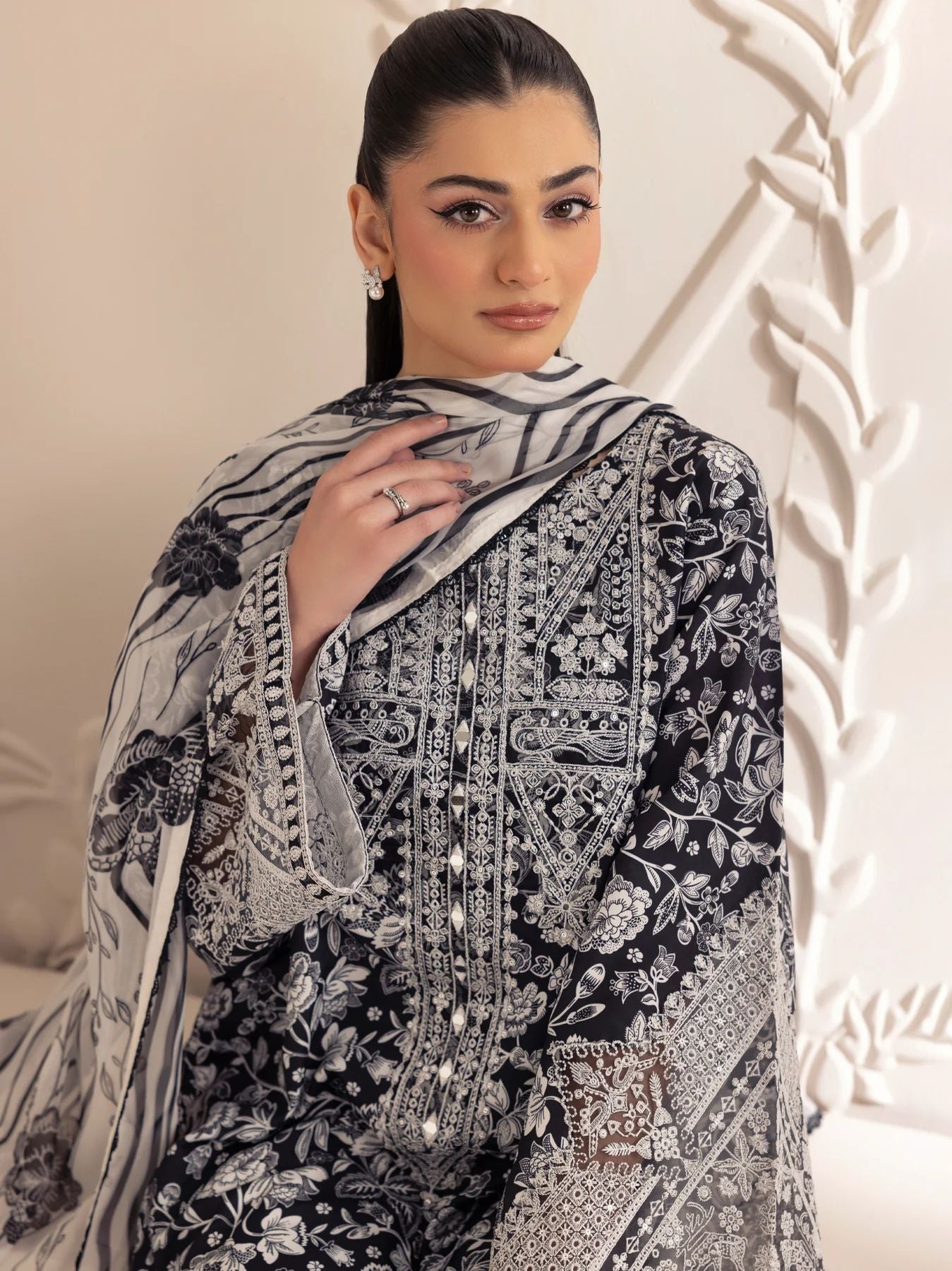 Mohagni 3pc Ready to Wear Silk Lawn Suit with Silk Dupatta LMB8