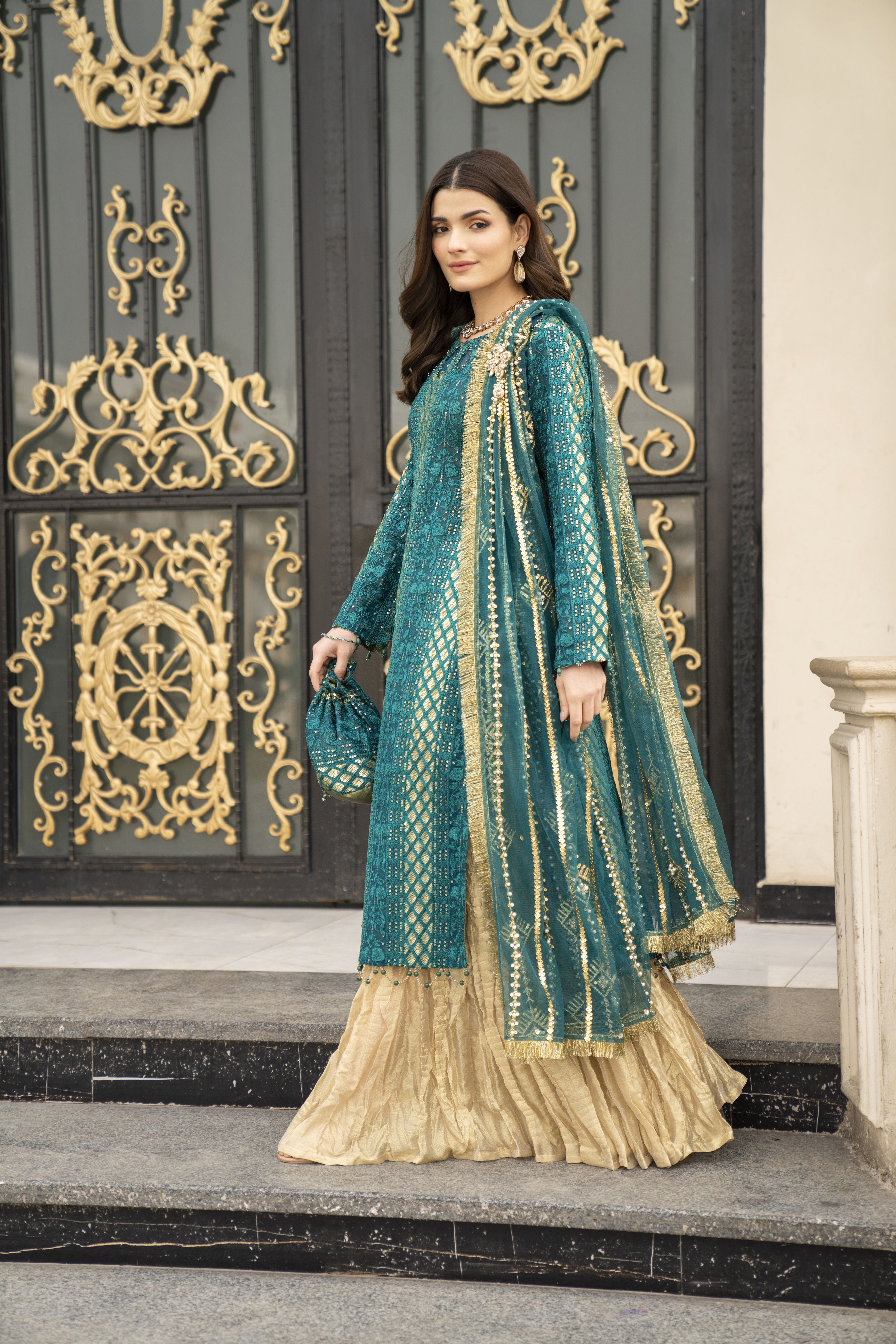 Noor-e-Arwah Eid Collection NAE4