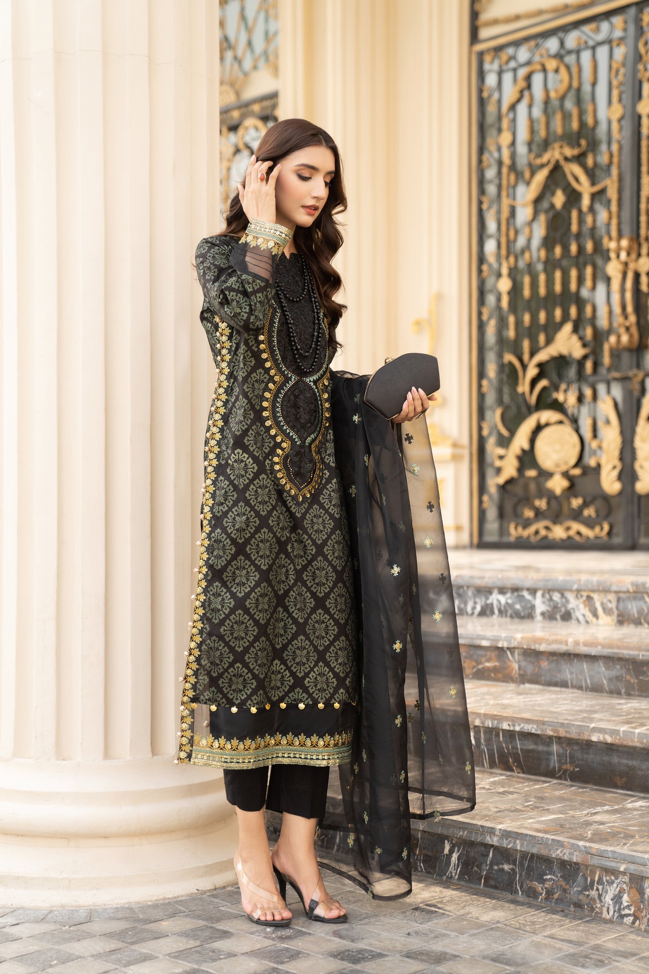 3pc Ready to Wear Luxury Dress by Arwah LA2