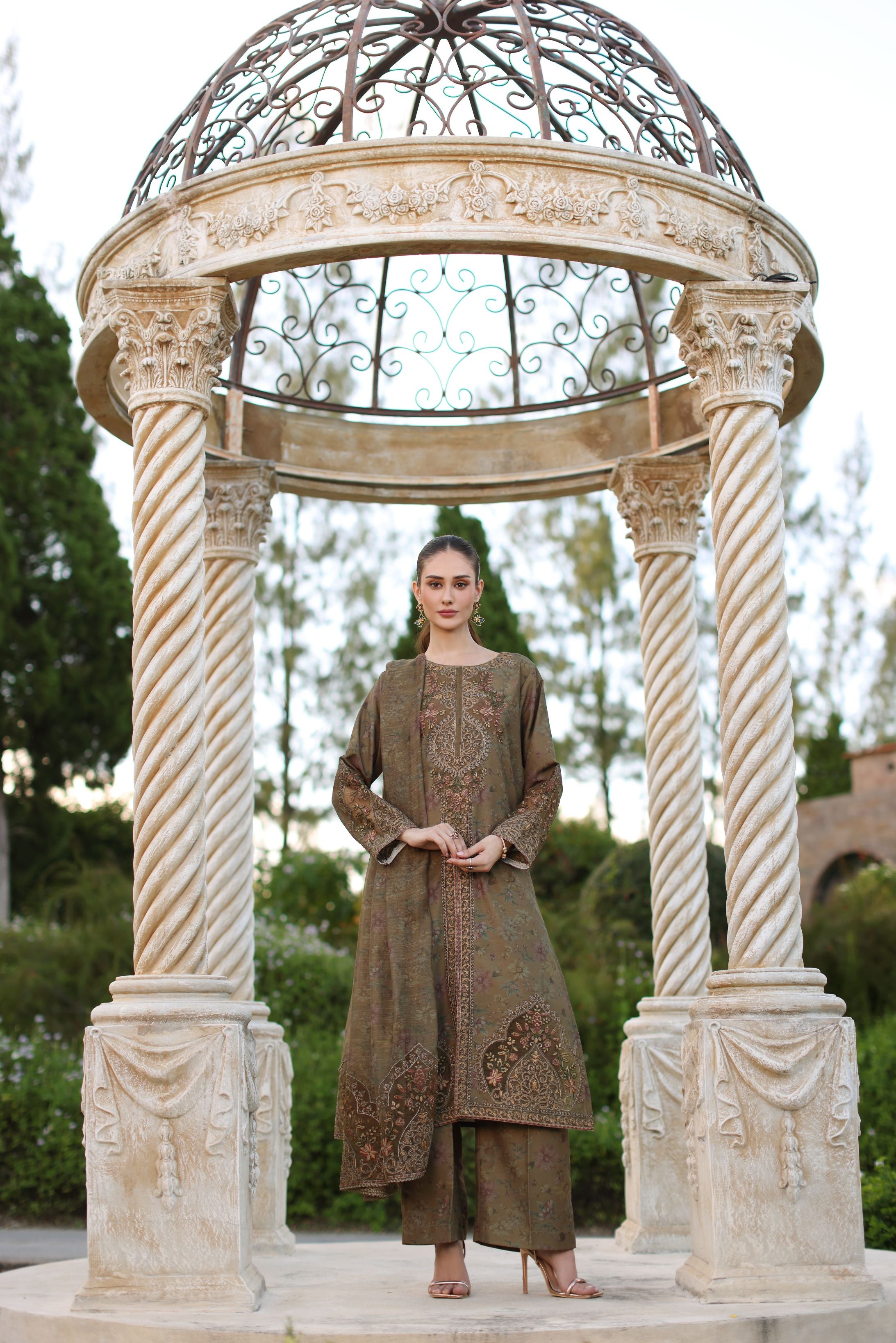 Serene by Mohagni Olive Khaddar 3Pc Winter Suit SBM5