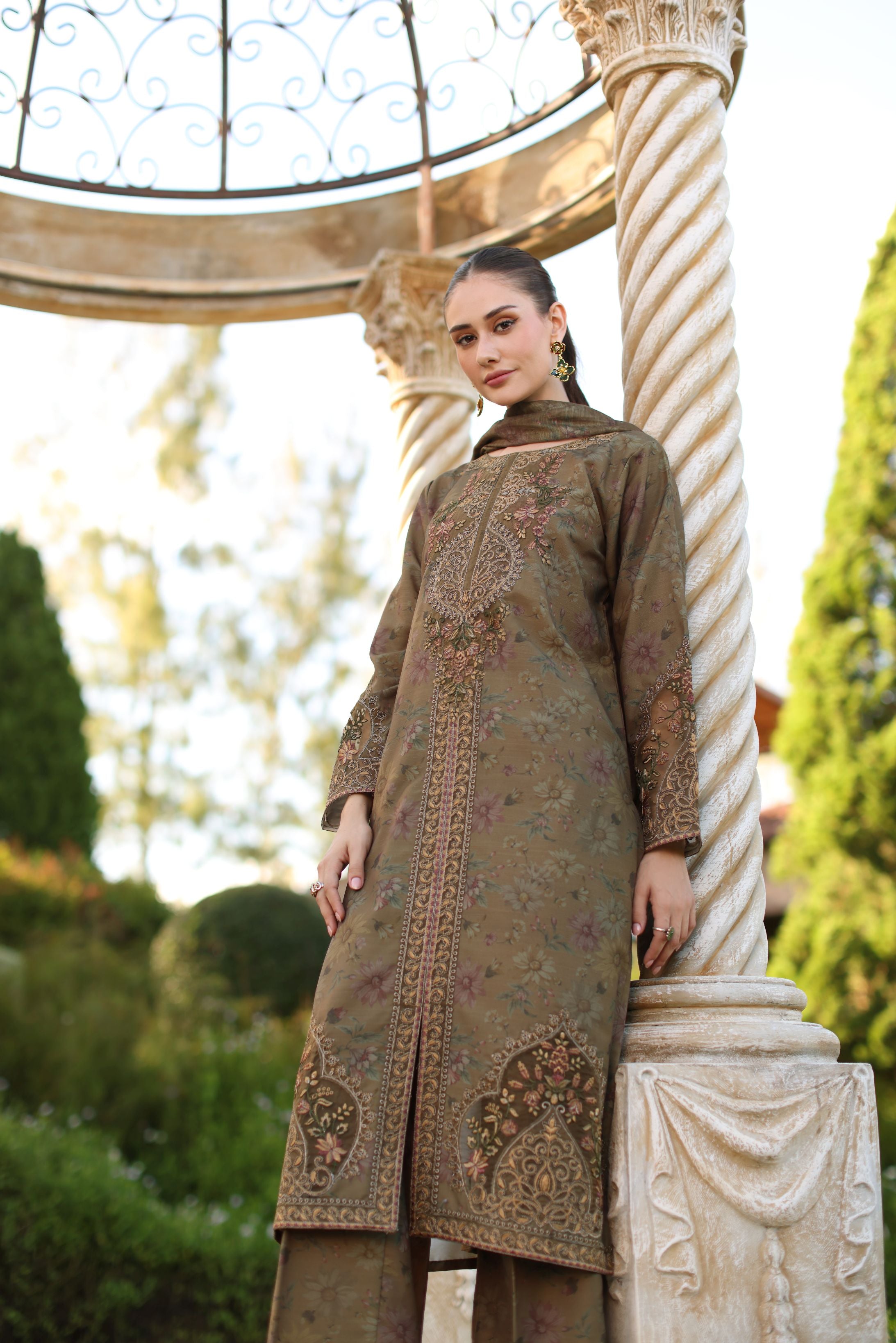 Serene by Mohagni Olive Khaddar 3Pc Winter Suit SBM5