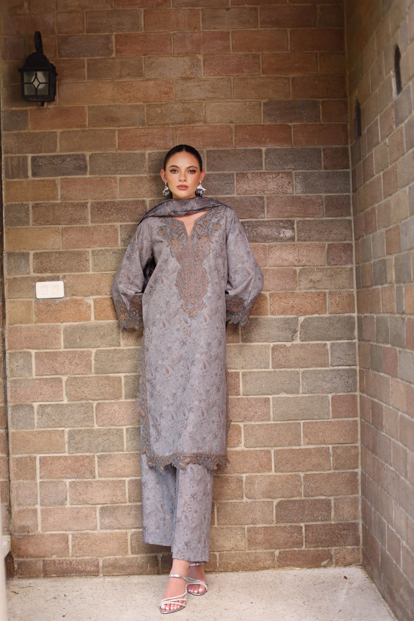 Serene by Mohagni Taupe Grey Khaddar 3Pc Winter Suit SBM4