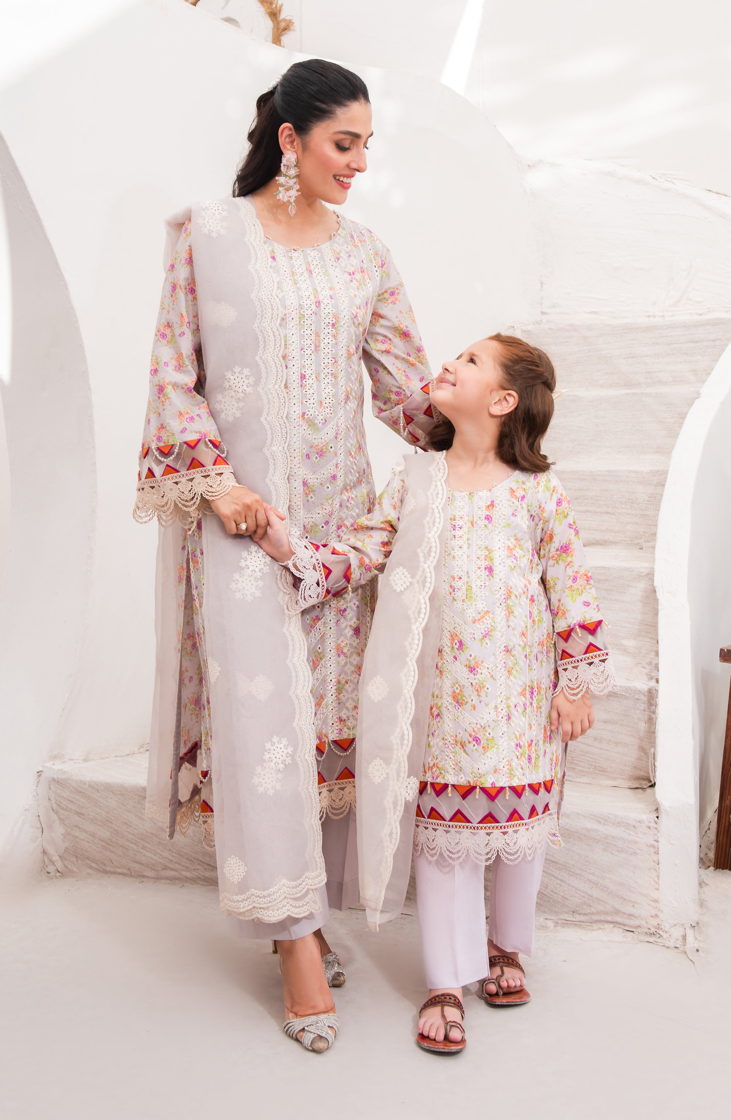 Ayeza Khan ft. Mona Eid Collection MAKW3