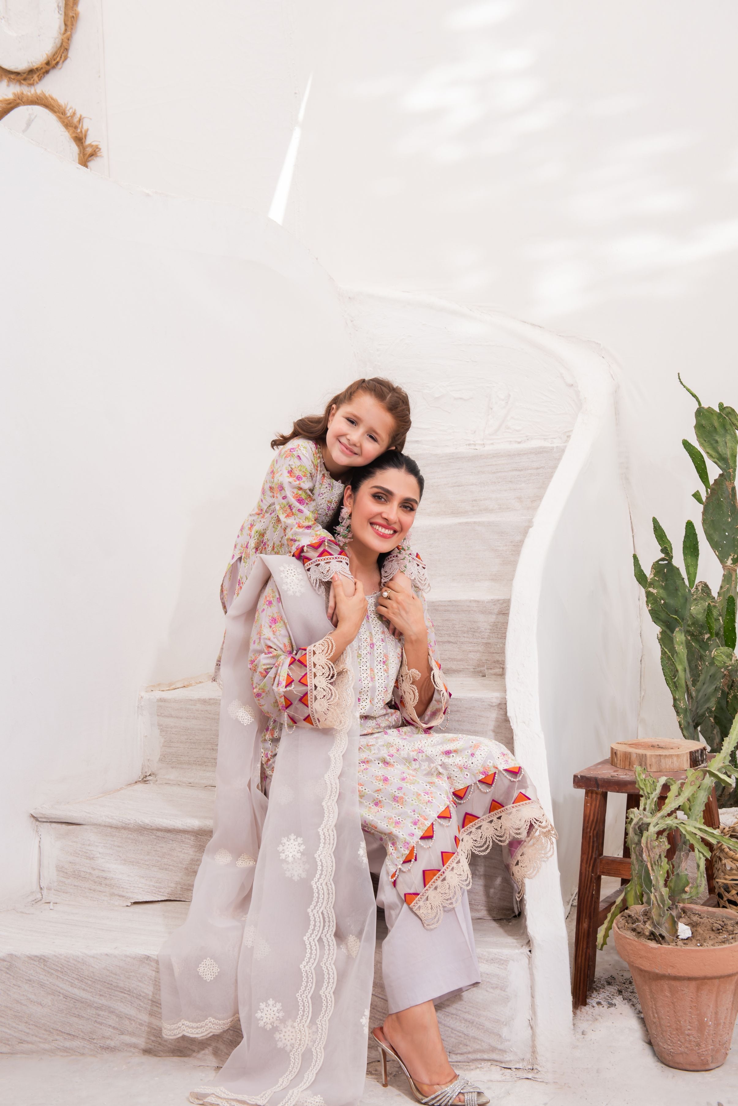 Ayeza Khan ft. Mona Eid Collection MAKG3