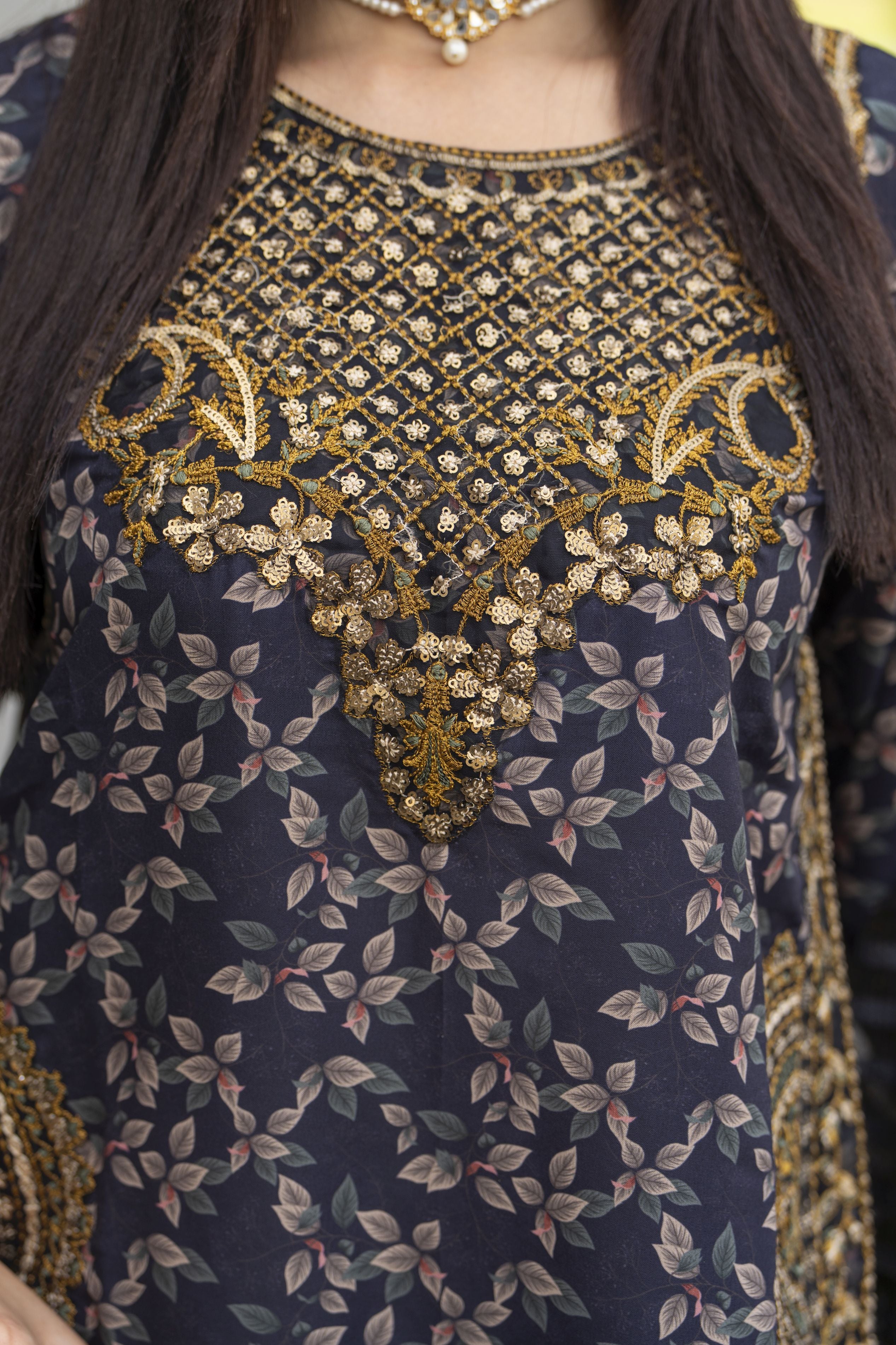 Mohagni 3pc Ready to Wear Silk Lawn Suit 2025 Collection Muse14