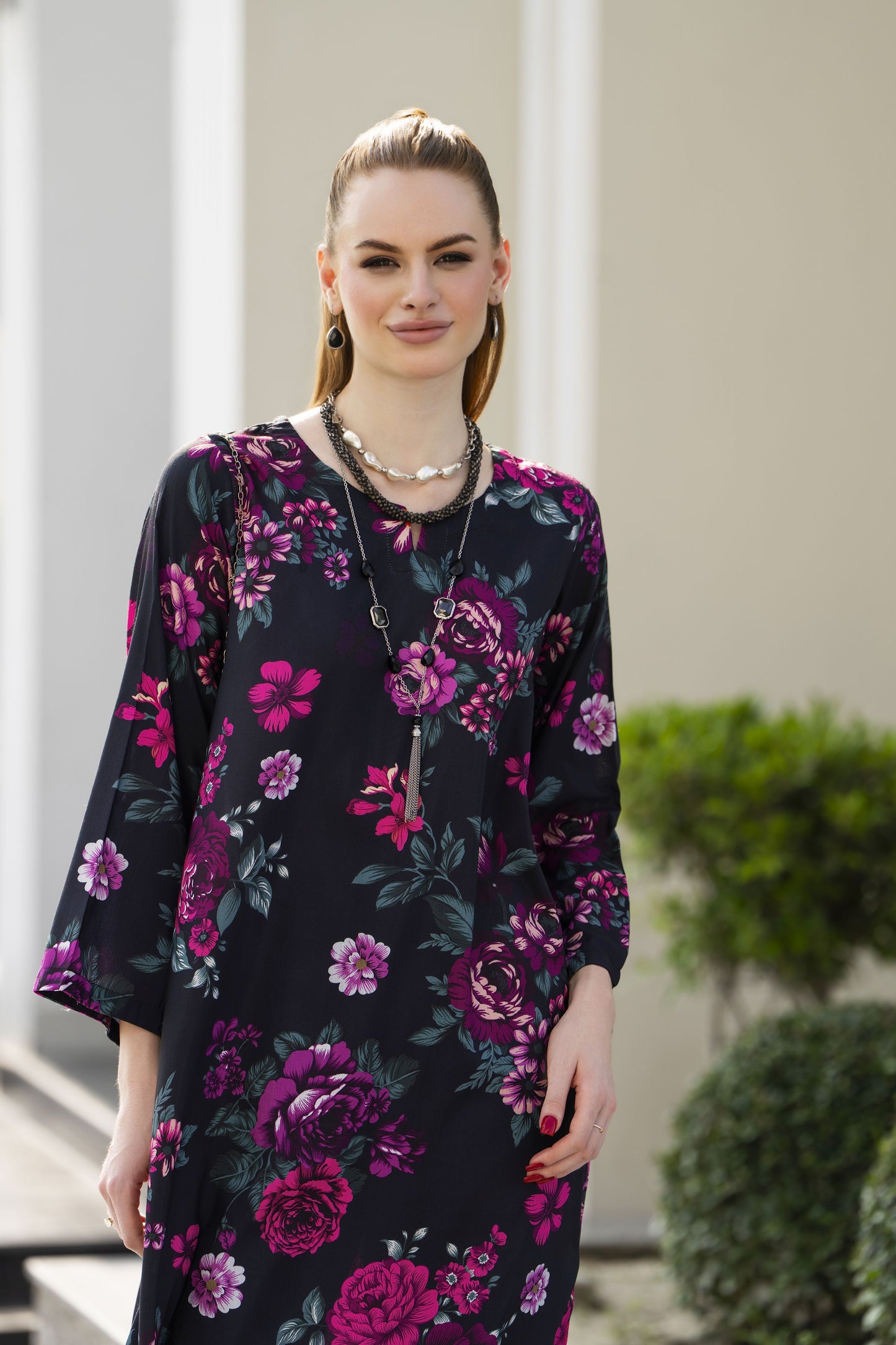 Sakeena Sheen Black & Magenta Floral Printed Poly Raw Silk 2pc Kaftan – SHH6