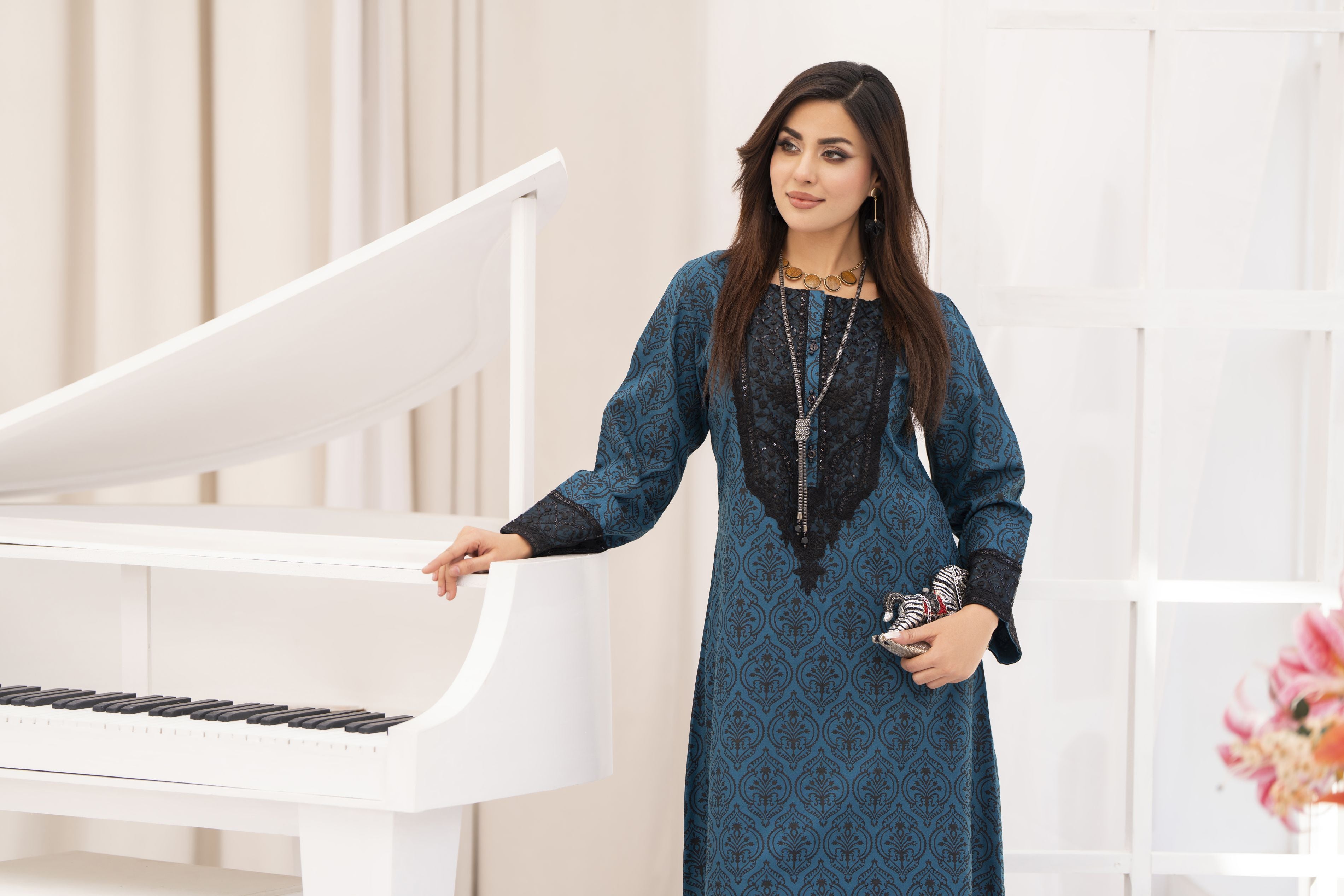 Miski FrostFit – Teal & Black Embroidered Dhanak 2pc Long Dress FFM8