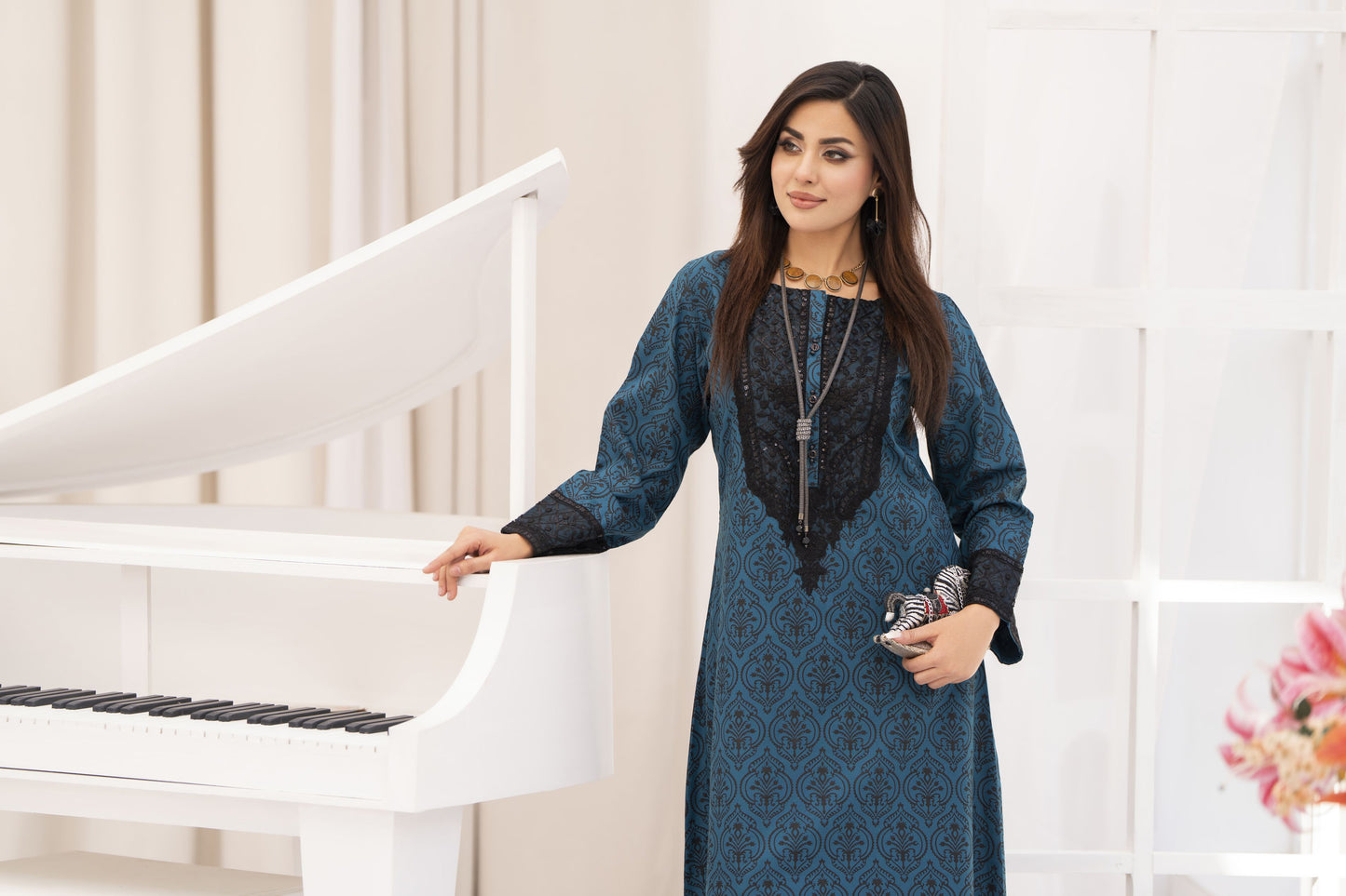 Miski FrostFit – Teal & Black Embroidered Dhanak 2pc Long Dress FFM8