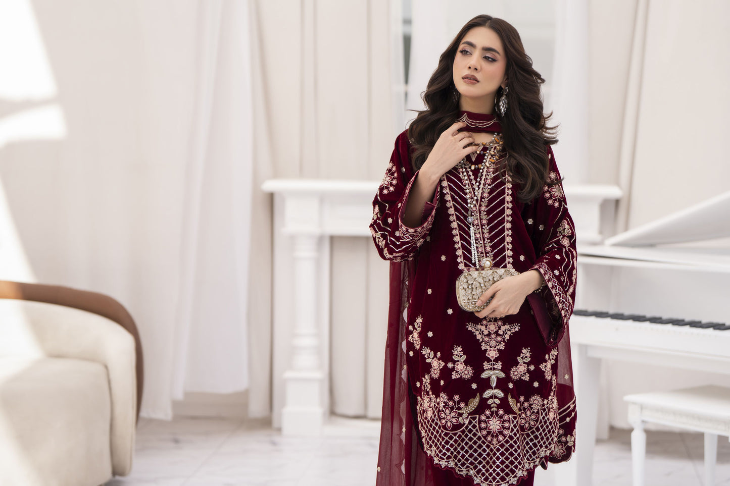 Makhmal by Gul Warun Maroon 3pc Velvet Embroidered Suit MBG10