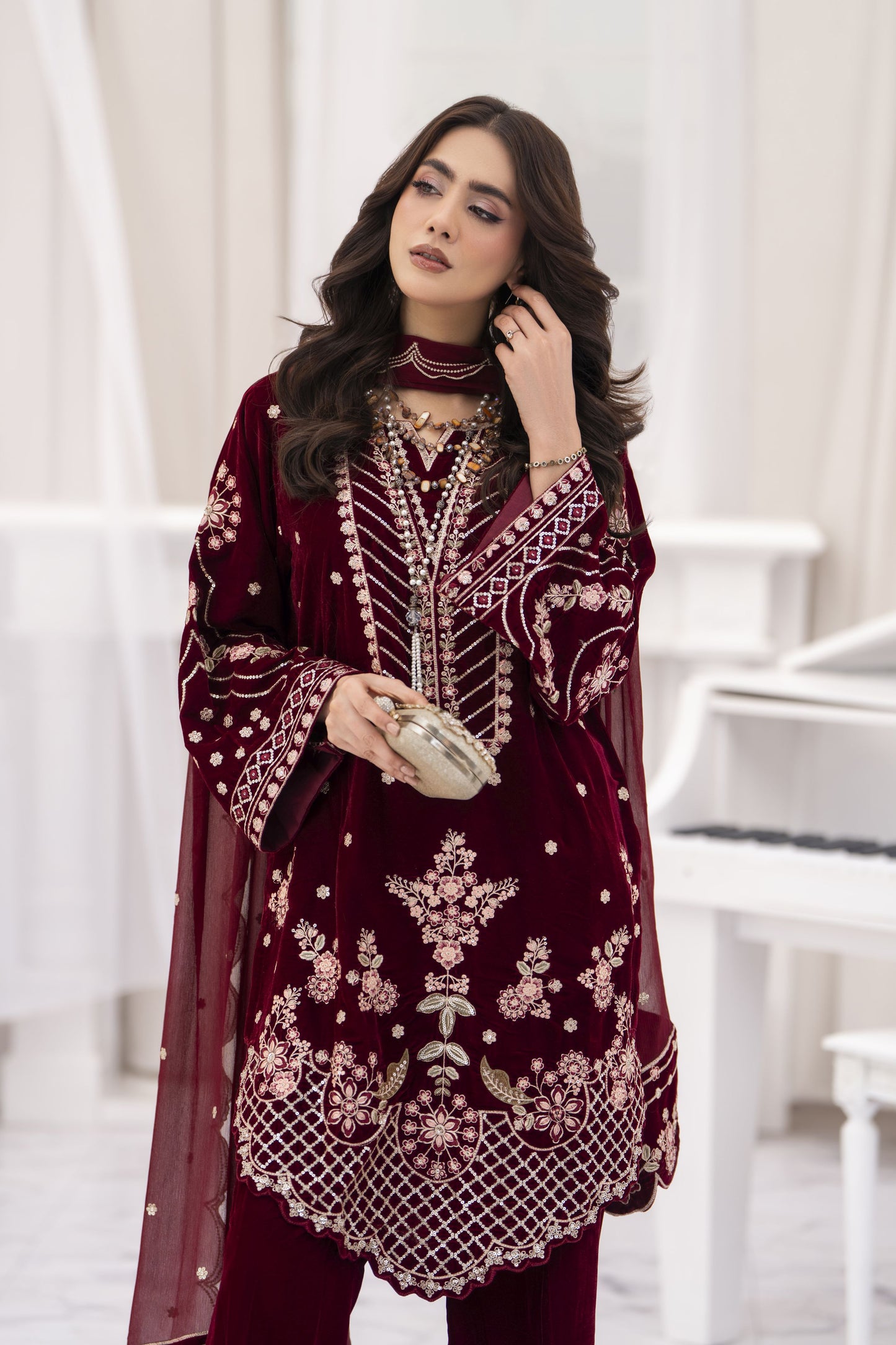 Makhmal by Gul Warun Maroon 3pc Velvet Embroidered Suit MBG10