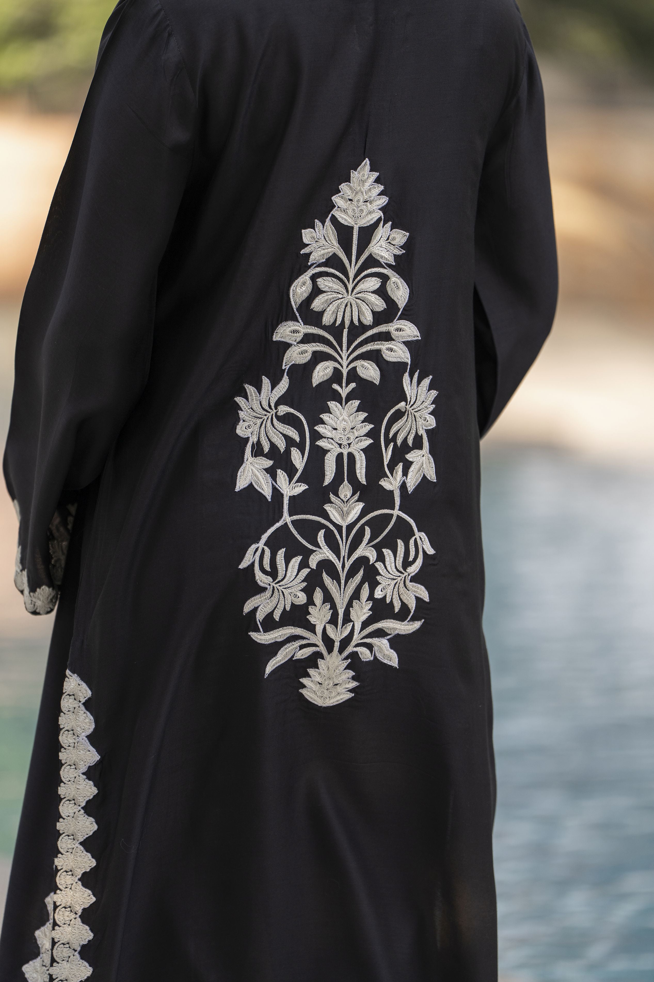 Glow by Hemline – Embroidered Viscose Ready-to-Wear 2PC Suit Glow1