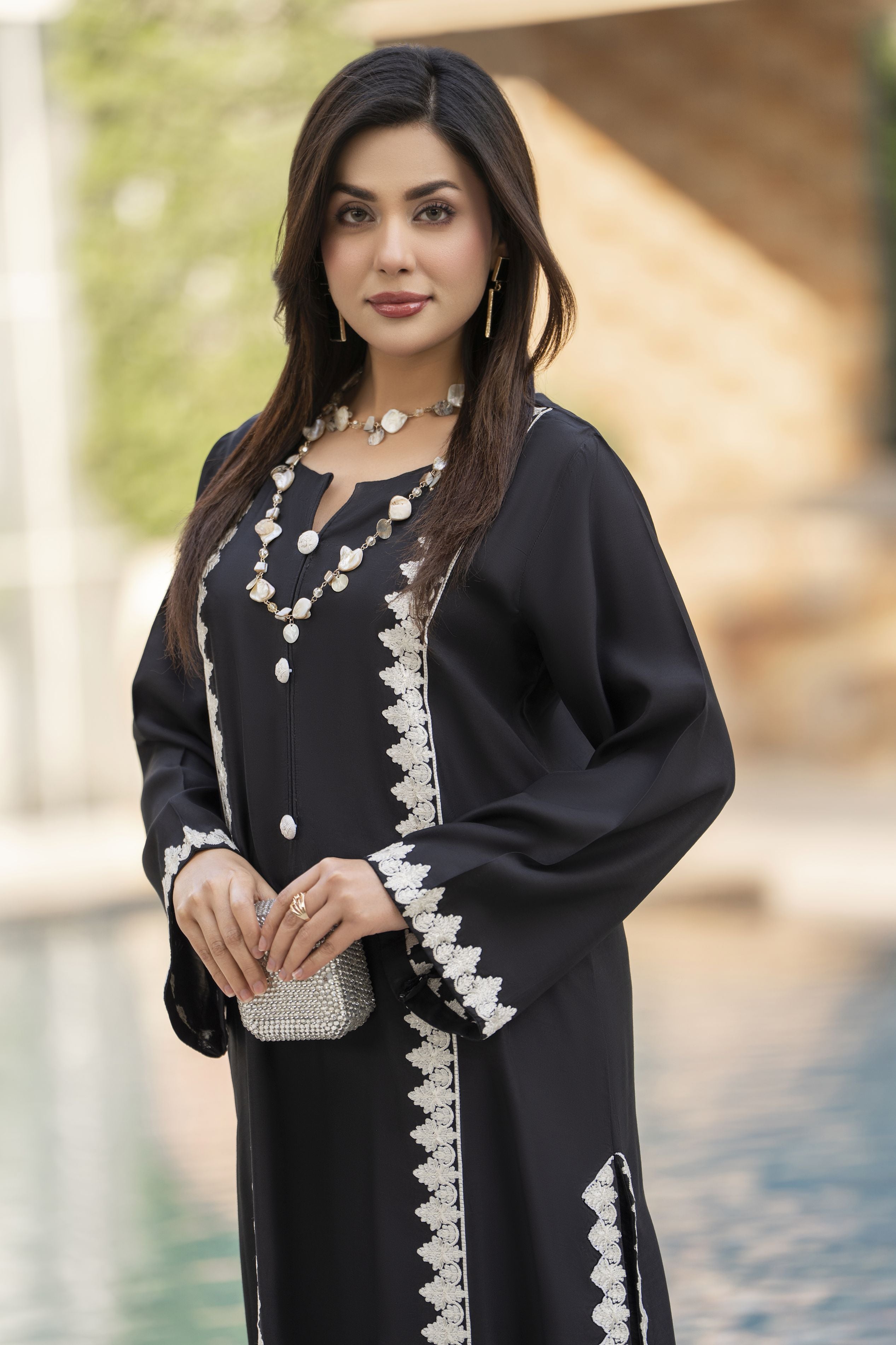 Glow by Hemline – Embroidered Viscose Ready-to-Wear 2PC Suit Glow1