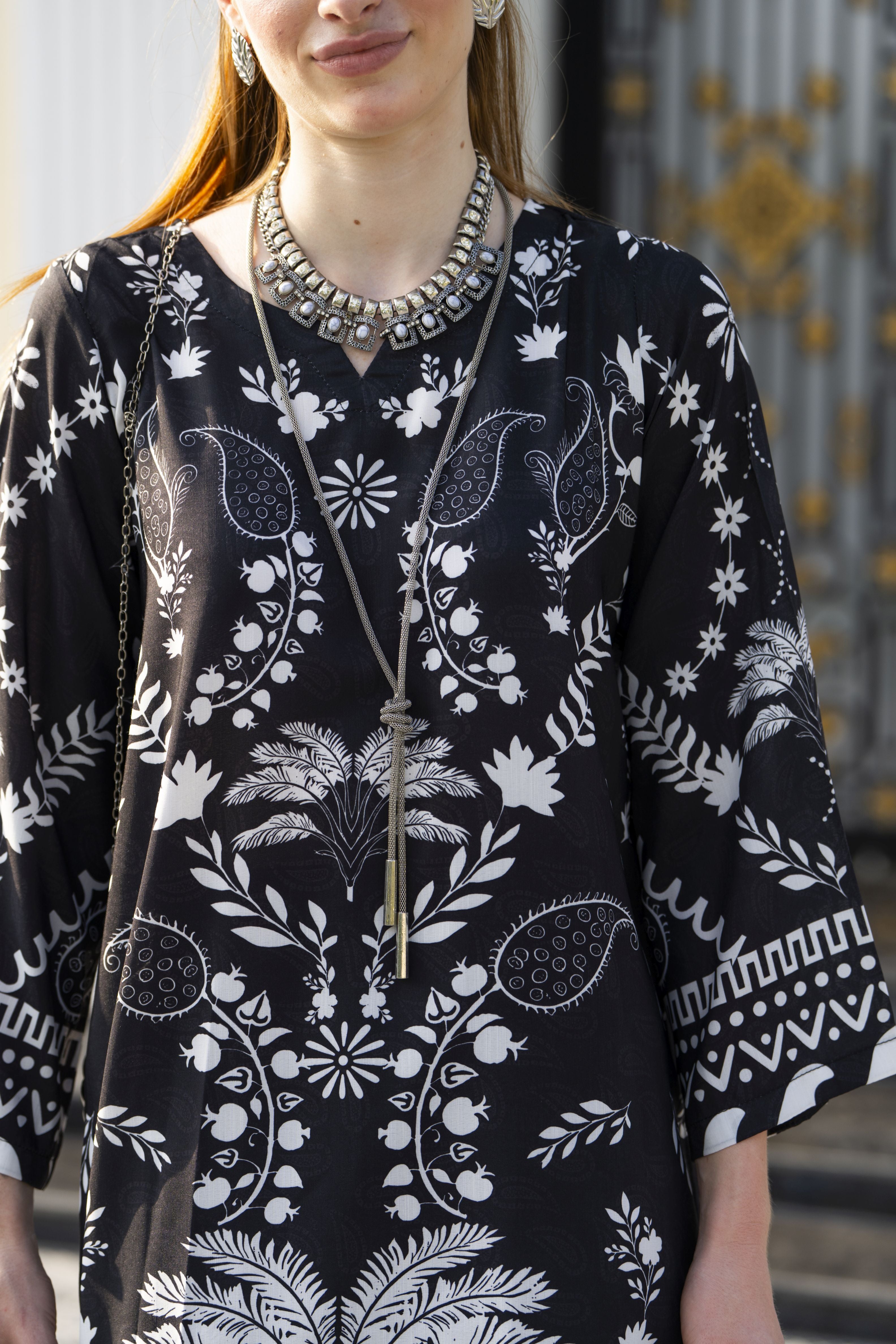Sakeena Sheen Black & White Botanical Printed Poly Raw Silk 2pc Kaftan – SHH9