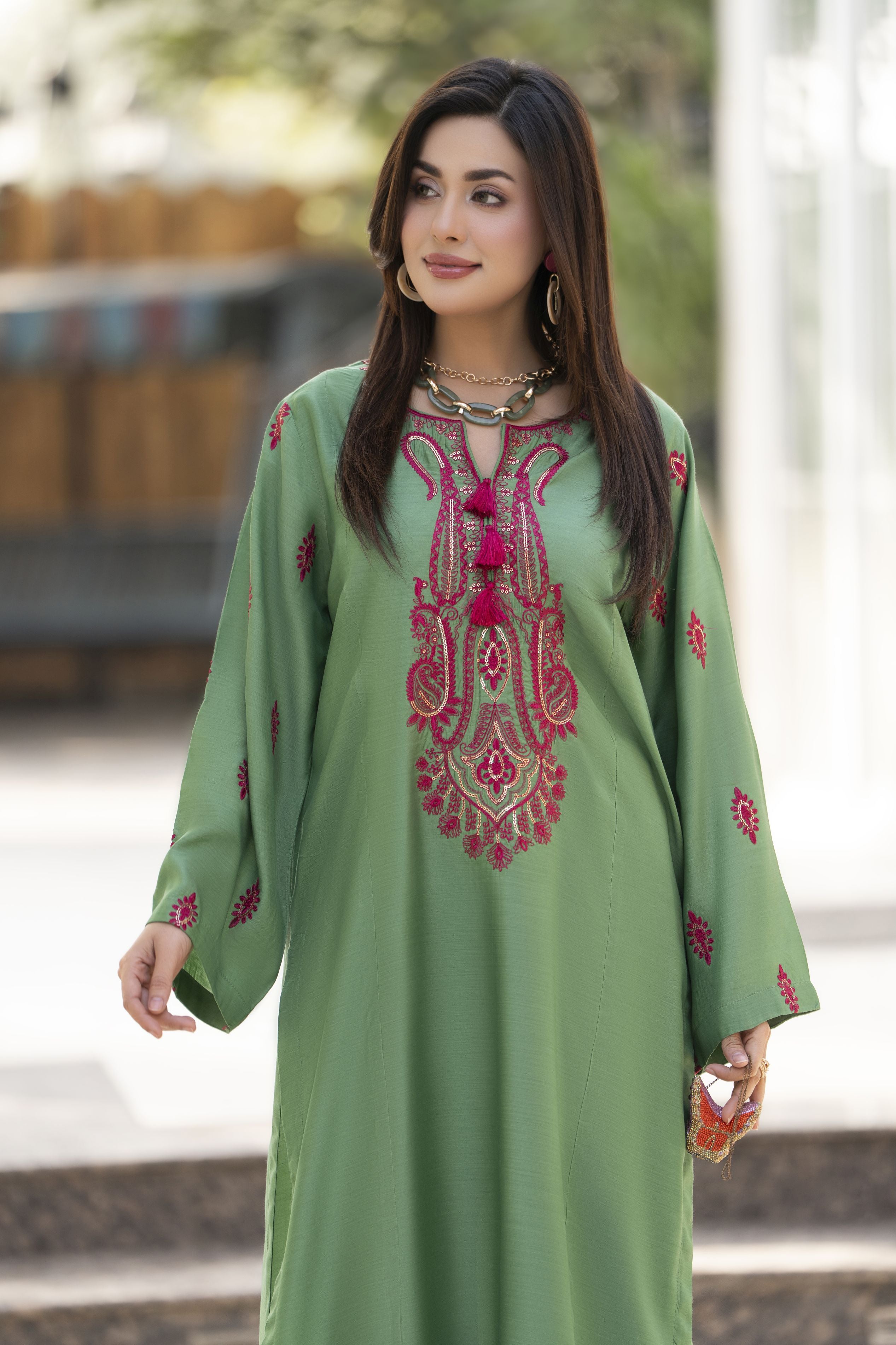 Glow by Hemline – Embroidered Viscose Ready to Wear 2PC Suit Glow4