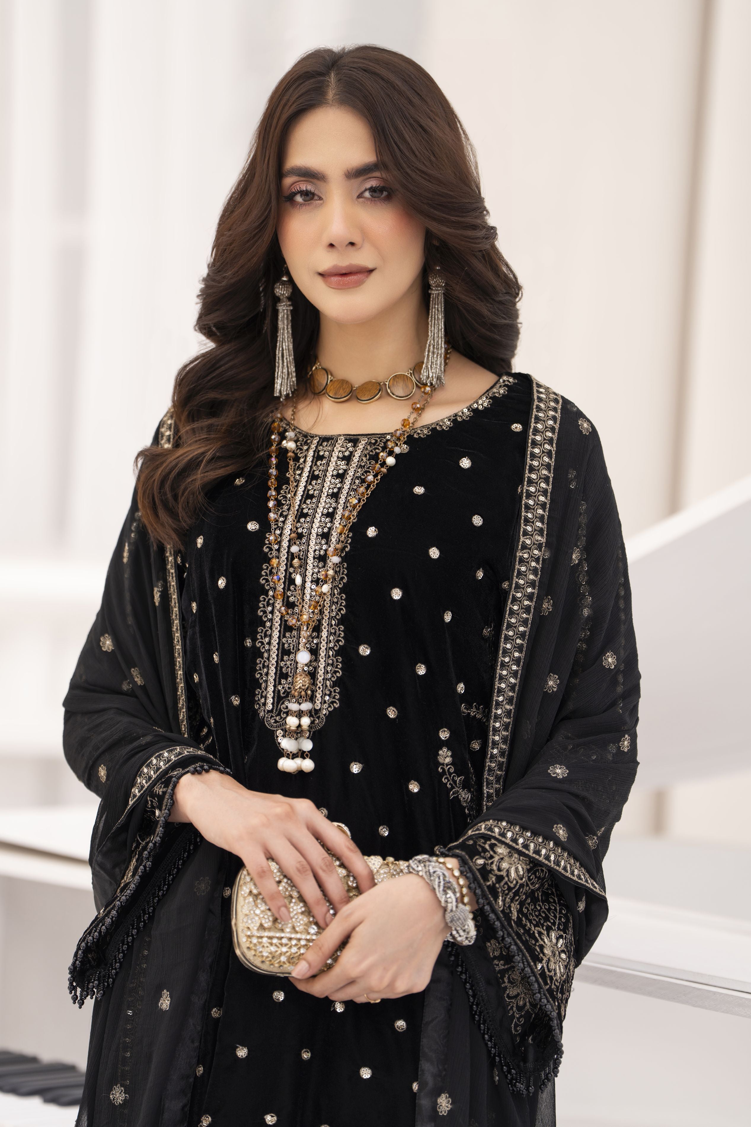 Makhmal by Gul Warun Black 3pc Velvet Embroidered Suit MBG6