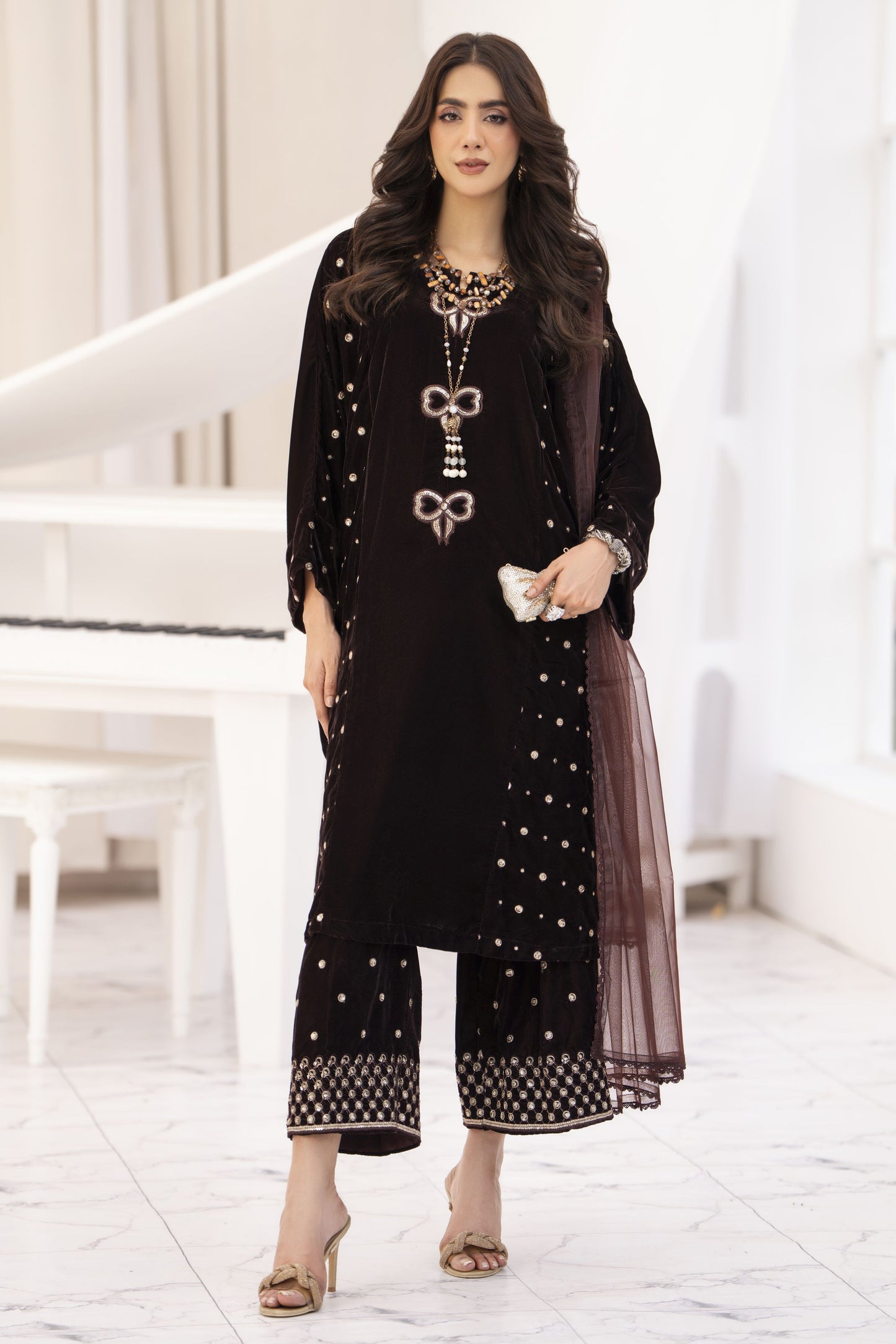 Makhmal by Gul Warun Chocolate Brown 3pc Velvet Embroidered Baggy Cape Suit MBG8
