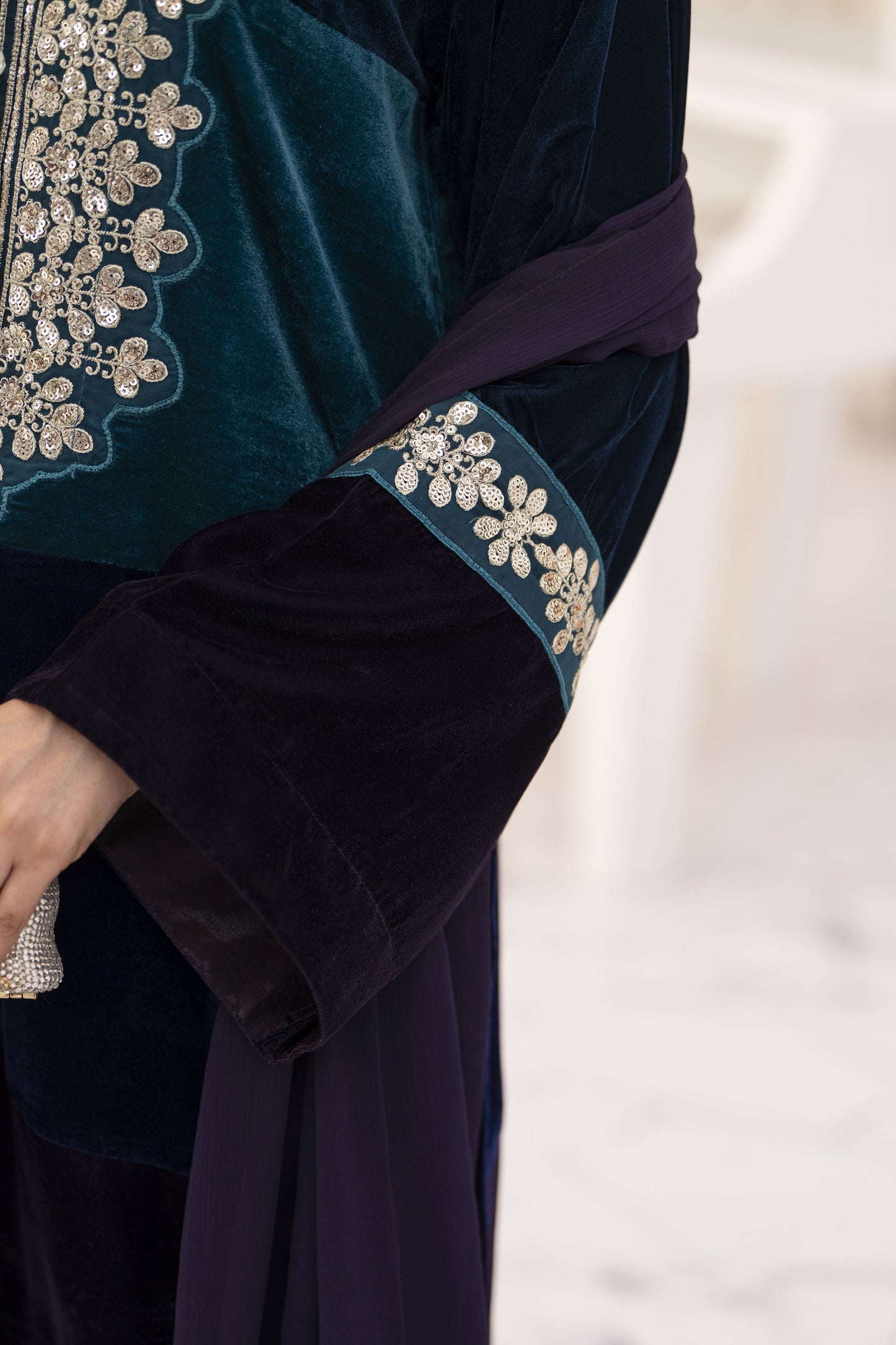 Makhmal by Gul Warun Teal and Navy 3pc Velvet Embroidered Suit MBG7