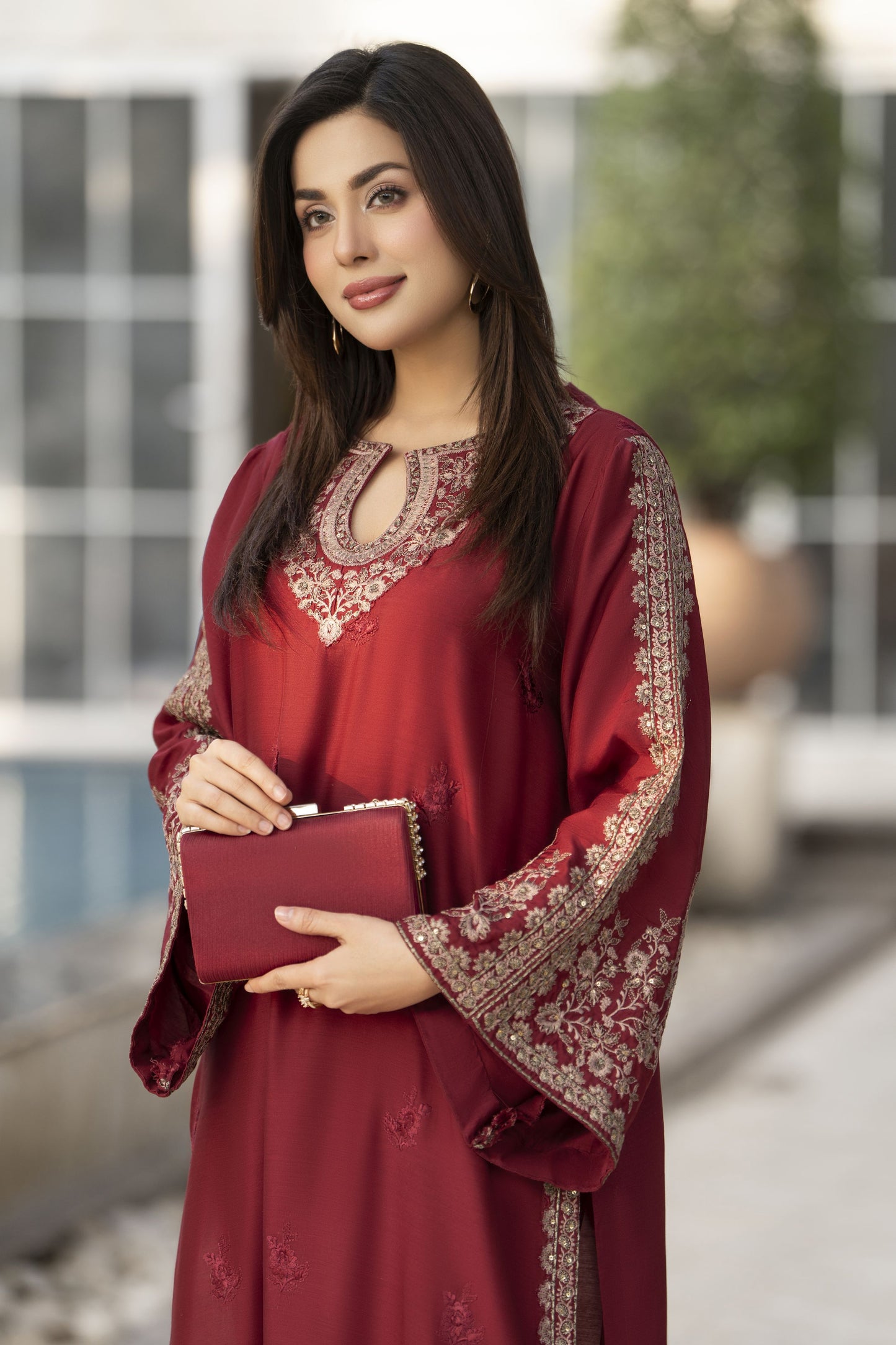 Glow by Hemline – Embroidered Viscose Ready to Wear 2PC Suit Glow11