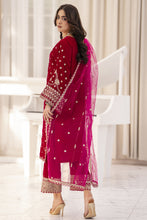 Makhmal by Gul Warun Shocking Pink 3pc Velvet Embroidered Suit MBG2