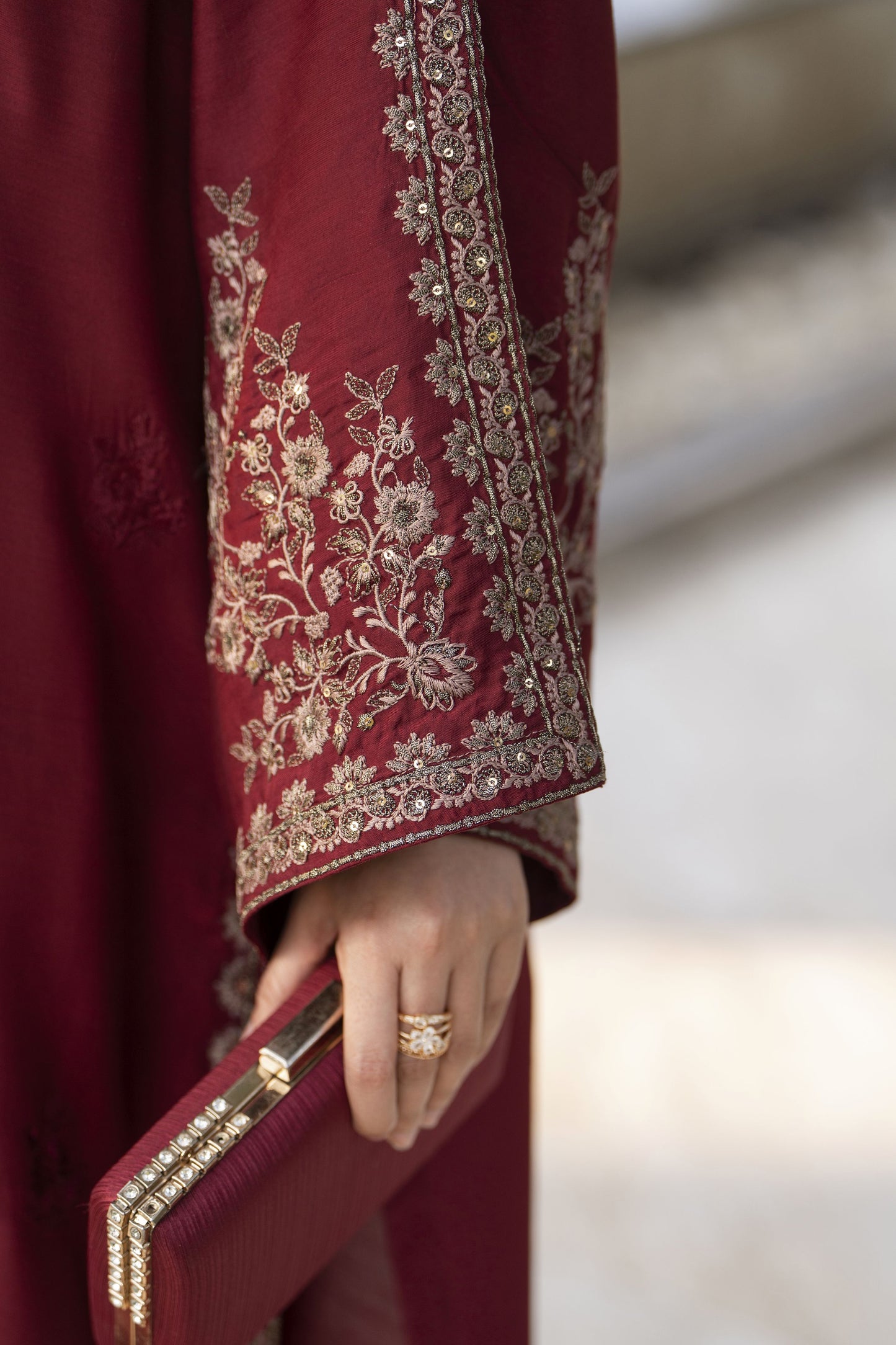 Glow by Hemline – Embroidered Viscose Ready to Wear 2PC Suit Glow11