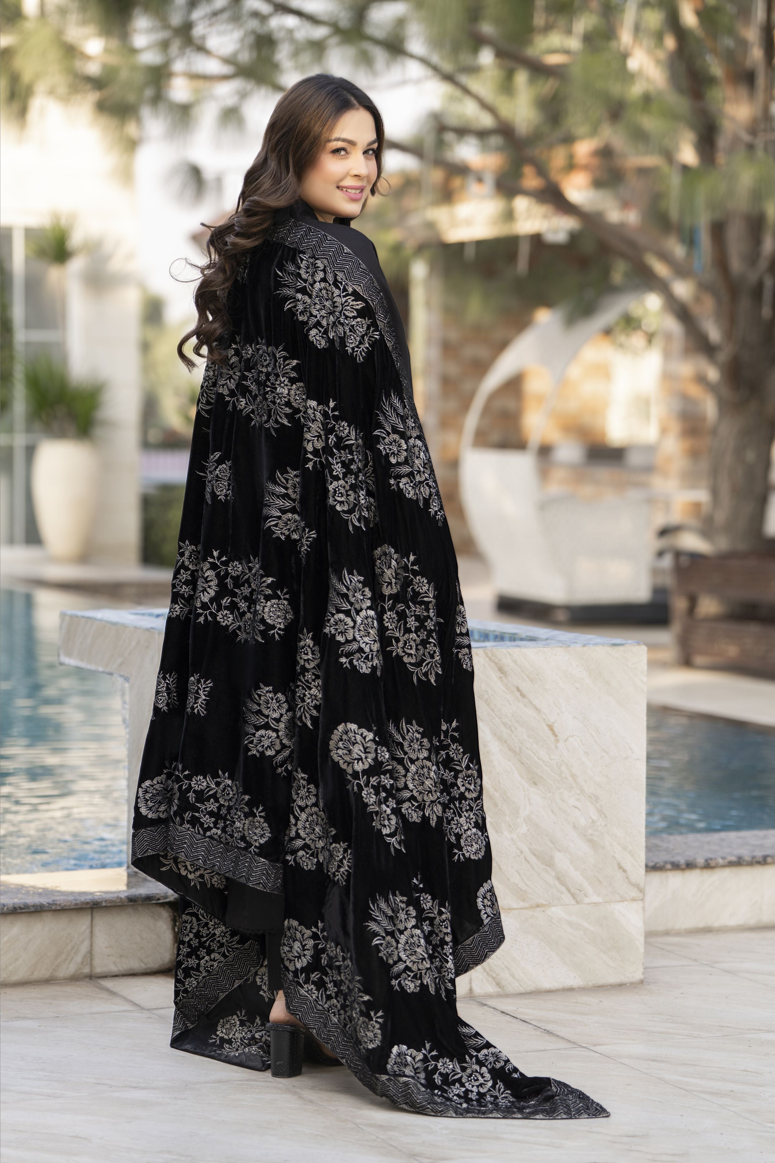 Embroidered Velvet Shawl for Women – Black VS3
