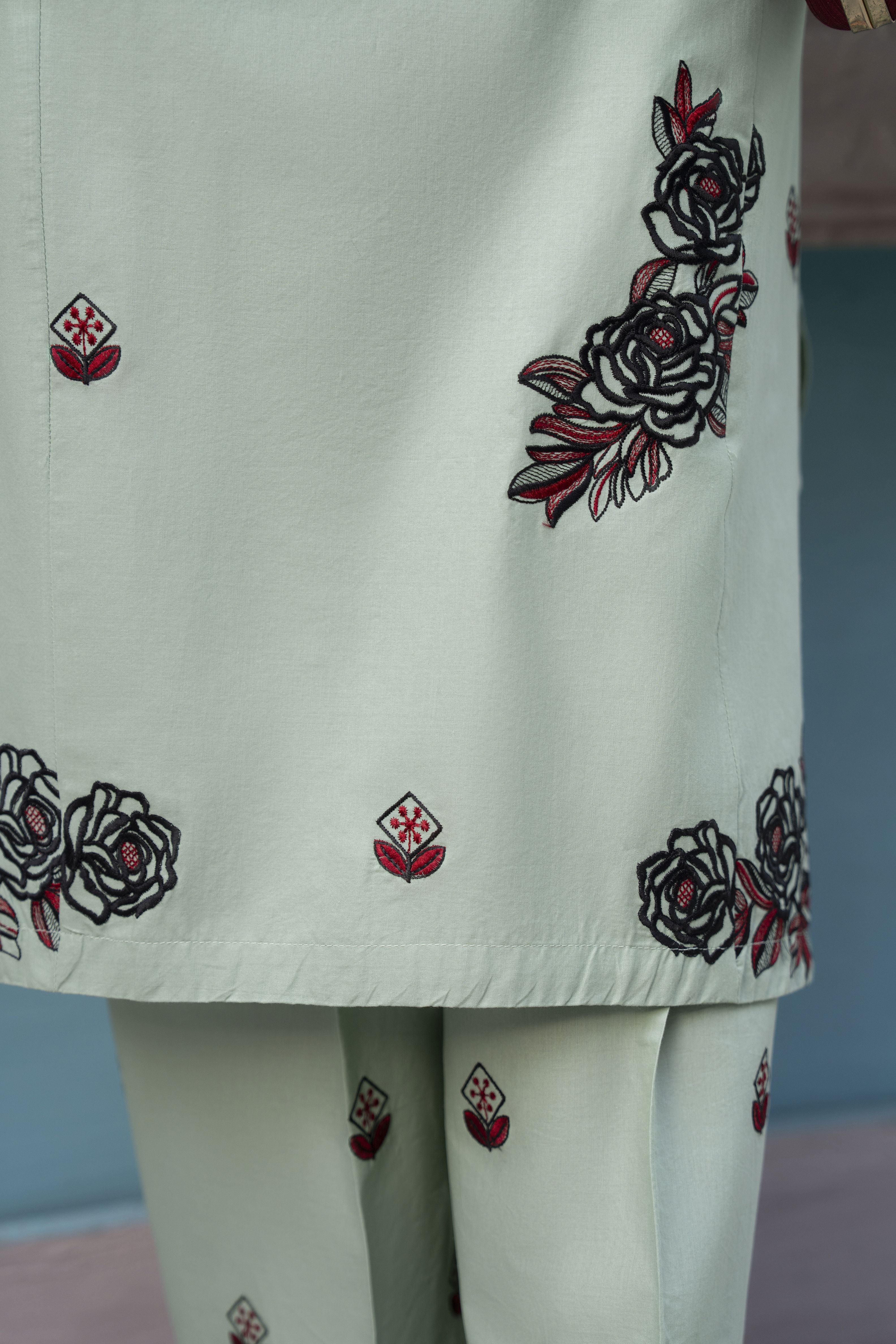 ZAIWA EMBROIDERED COTTON 2PC READY TO WEAR SUIT ZWL24