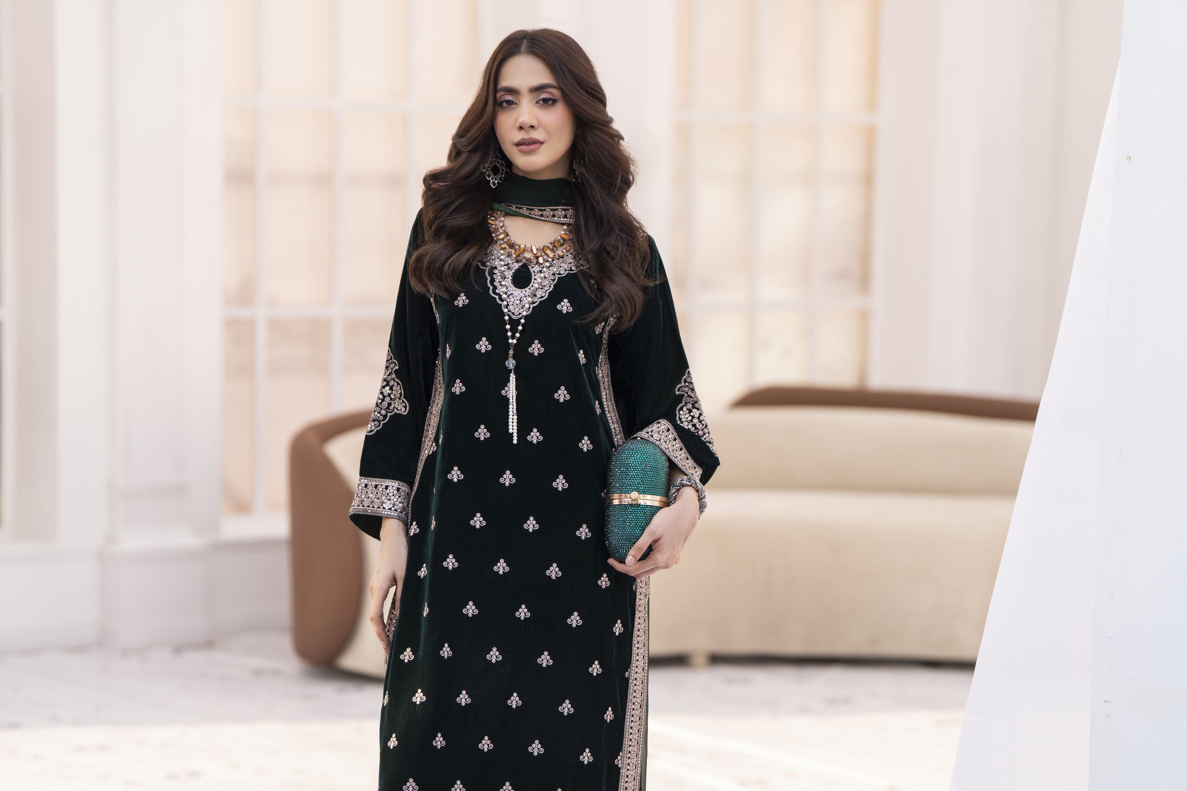 Makhmal by Gul Warun Bottle Green 3pc Velvet Embroidered Suit MBG5