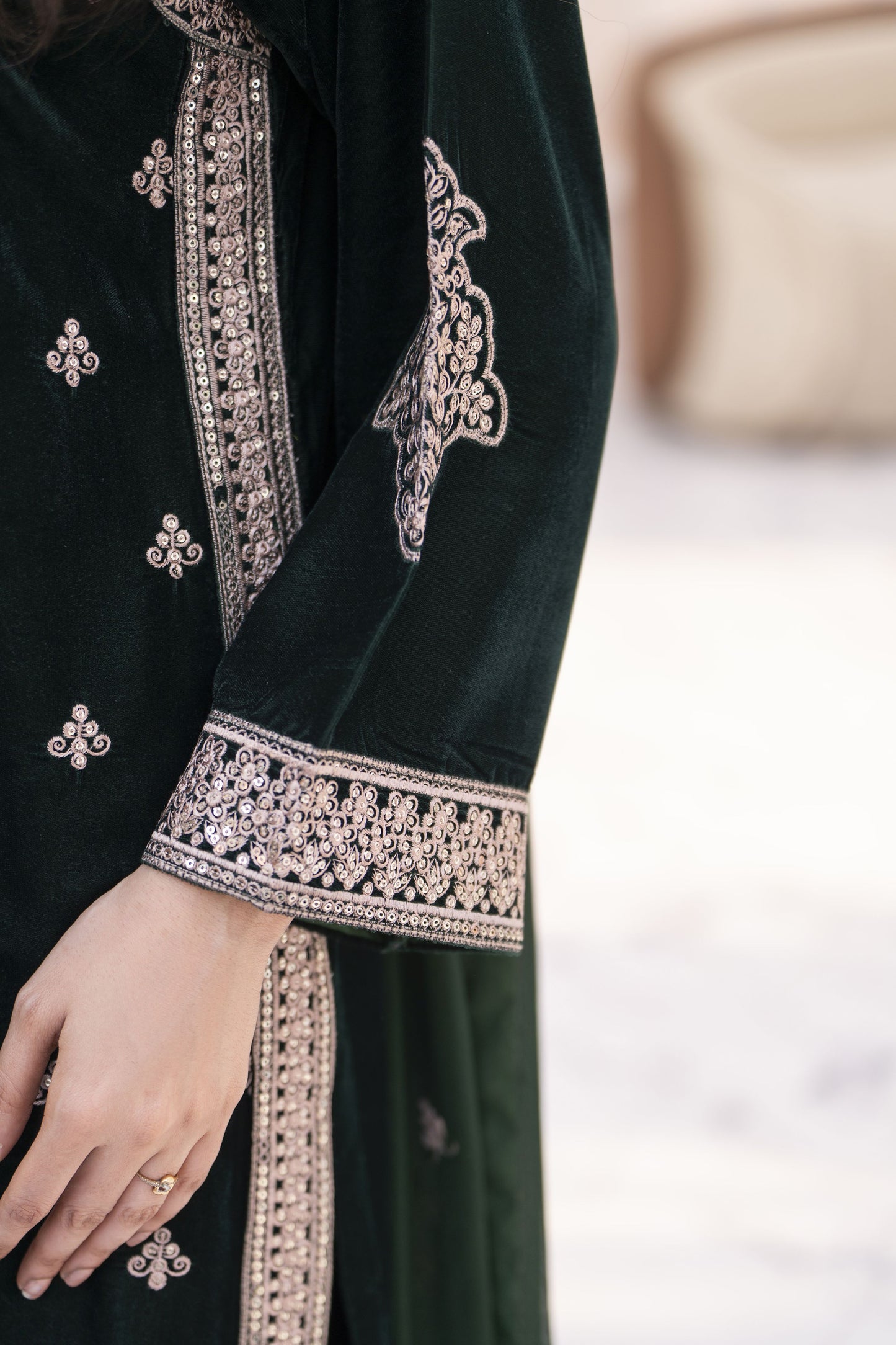 Makhmal by Gul Warun Bottle Green 3pc Velvet Embroidered Suit MBG5