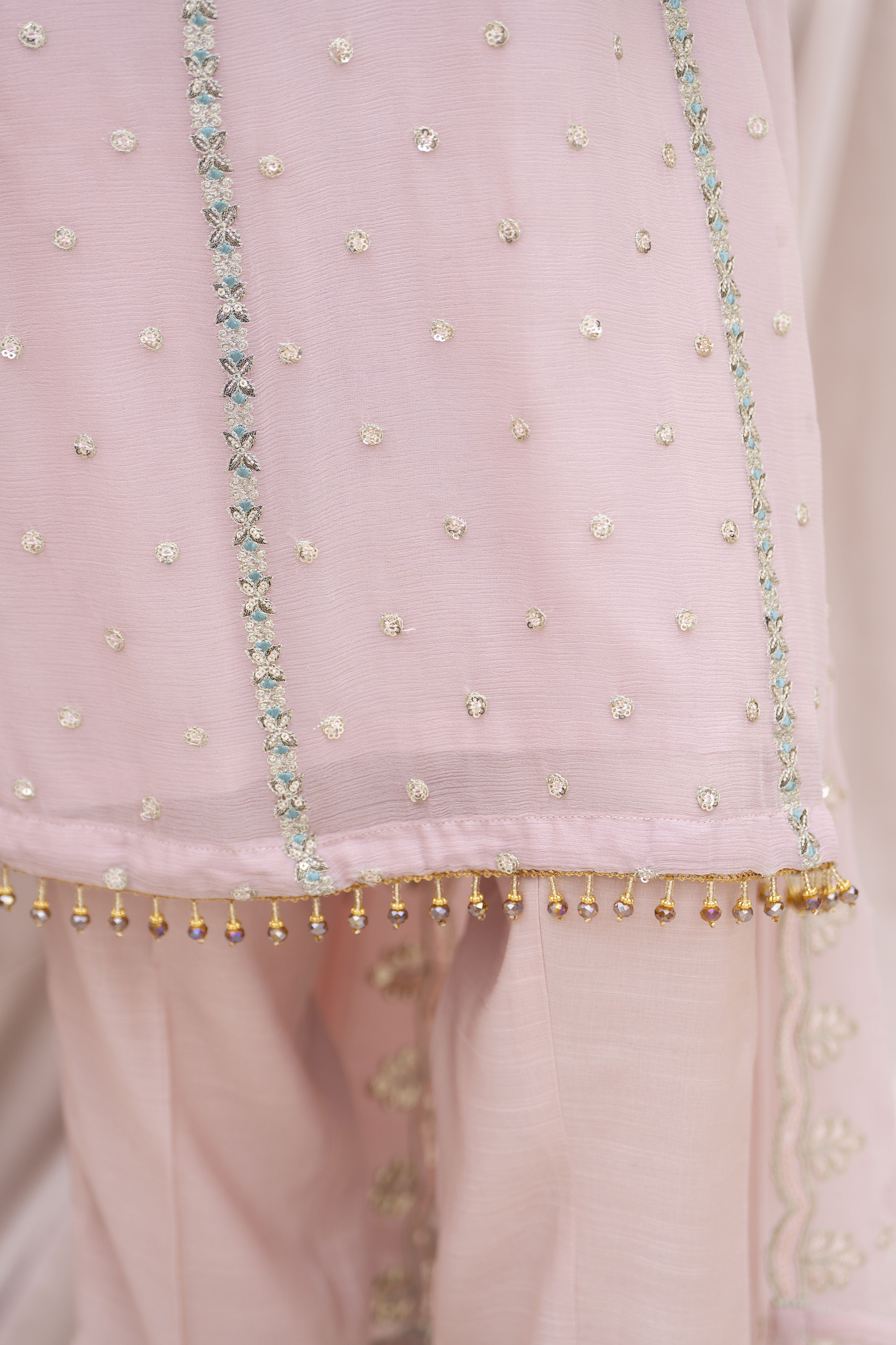 Zareen by Gul Warun 3pc Chiffon Ready to Wear Embroidered Suit – ZGW8
