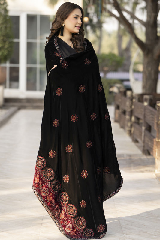 Embroidered Velvet Shawl for Women – Black & Contrast Border VS4