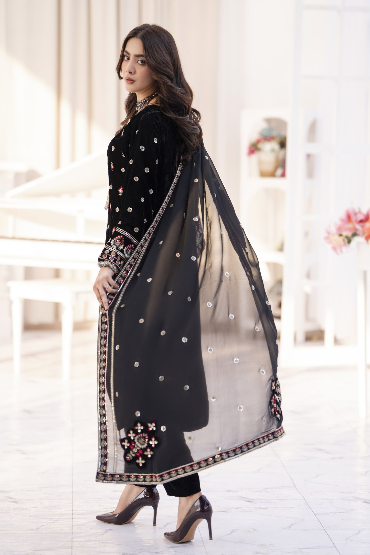 Makhmal by Gul Warun Black 3pc Velvet Embroidered Suit MBG1