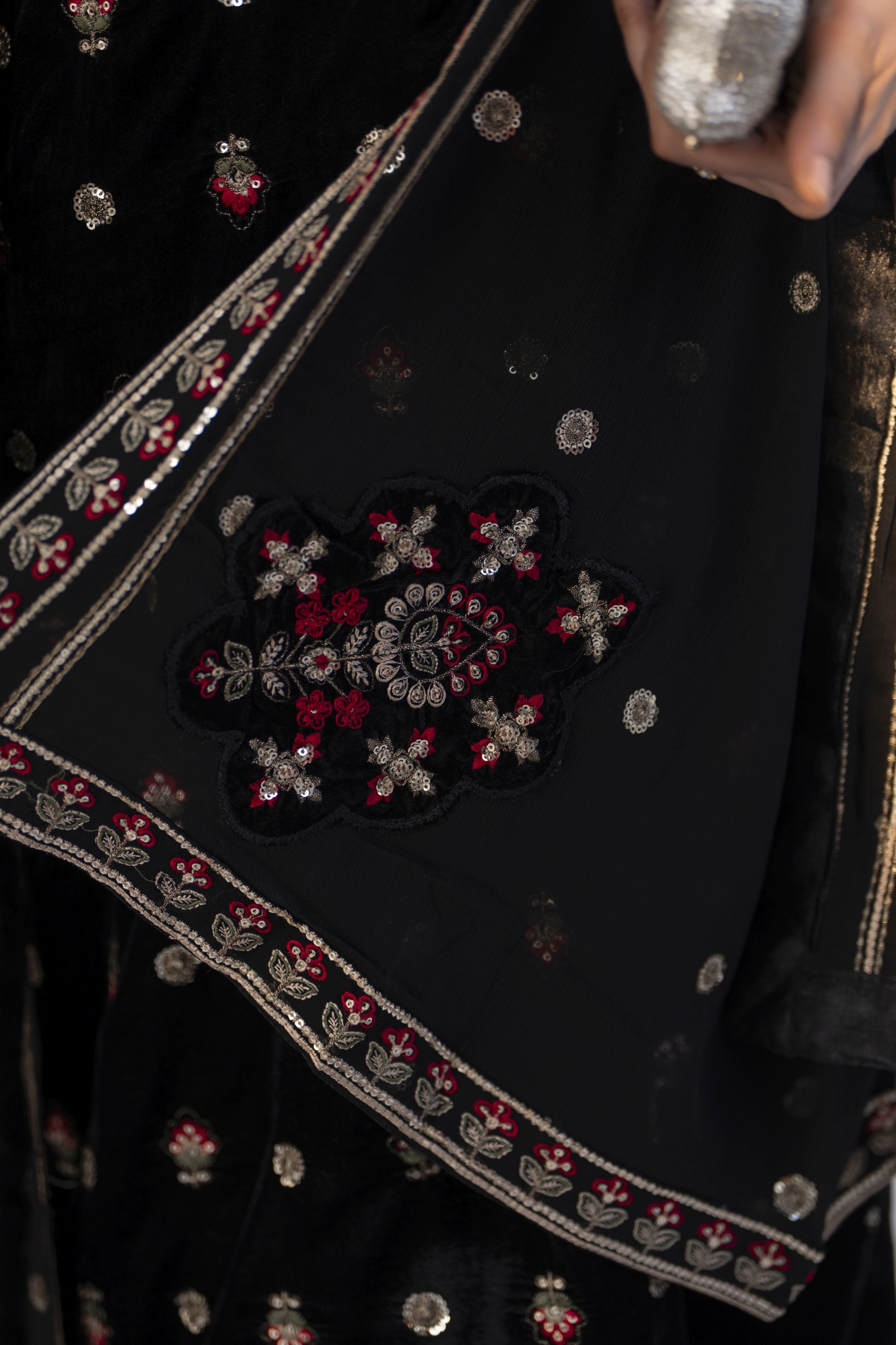 Makhmal by Gul Warun Black 3pc Velvet Embroidered Suit MBG1
