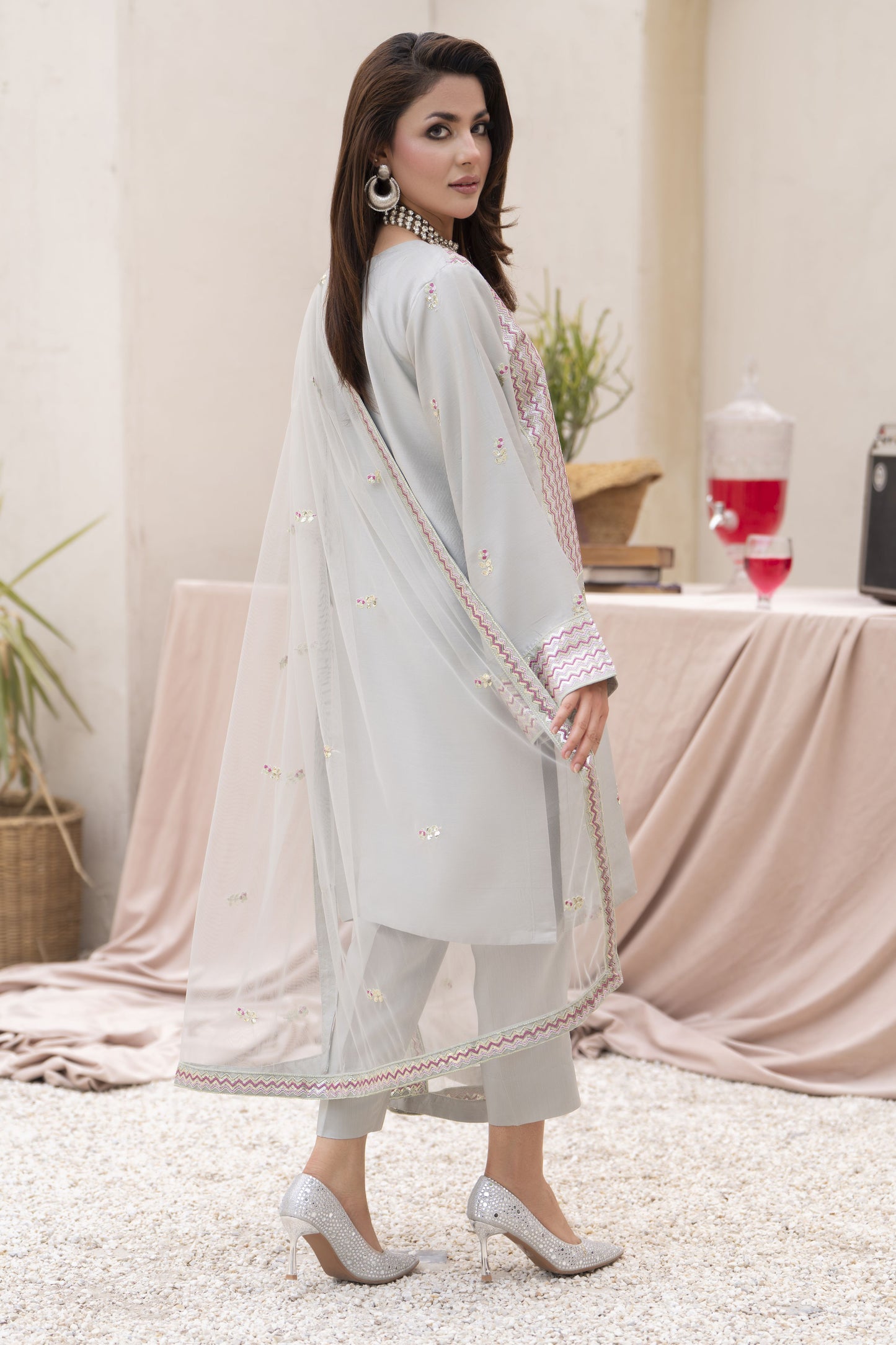 Zareen by Gul Warun 3pc Viscose Embroidered Suit – ZGW4